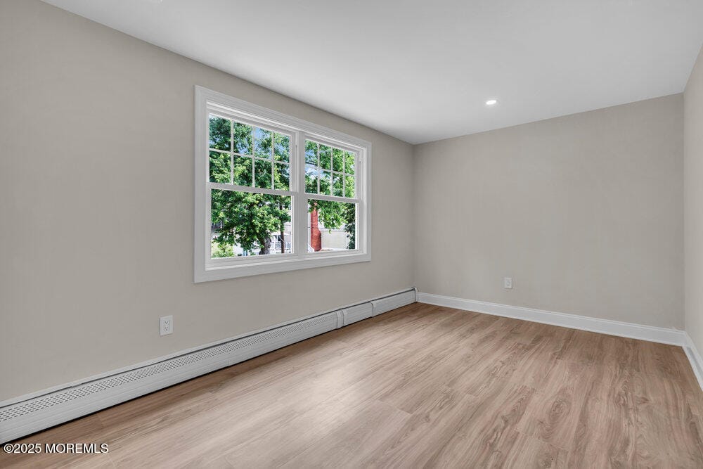 8 Imperia Place, Aberdeen, NJ, 07747 image 39