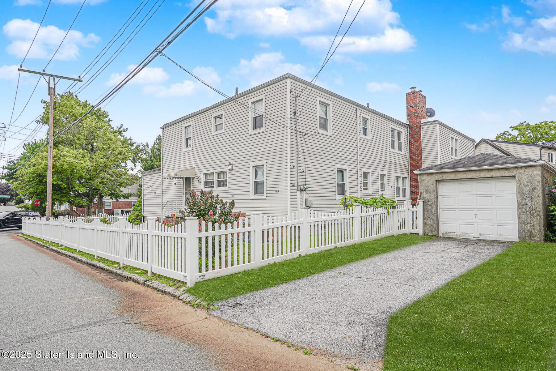 124 Dutchess Avenue Image 4