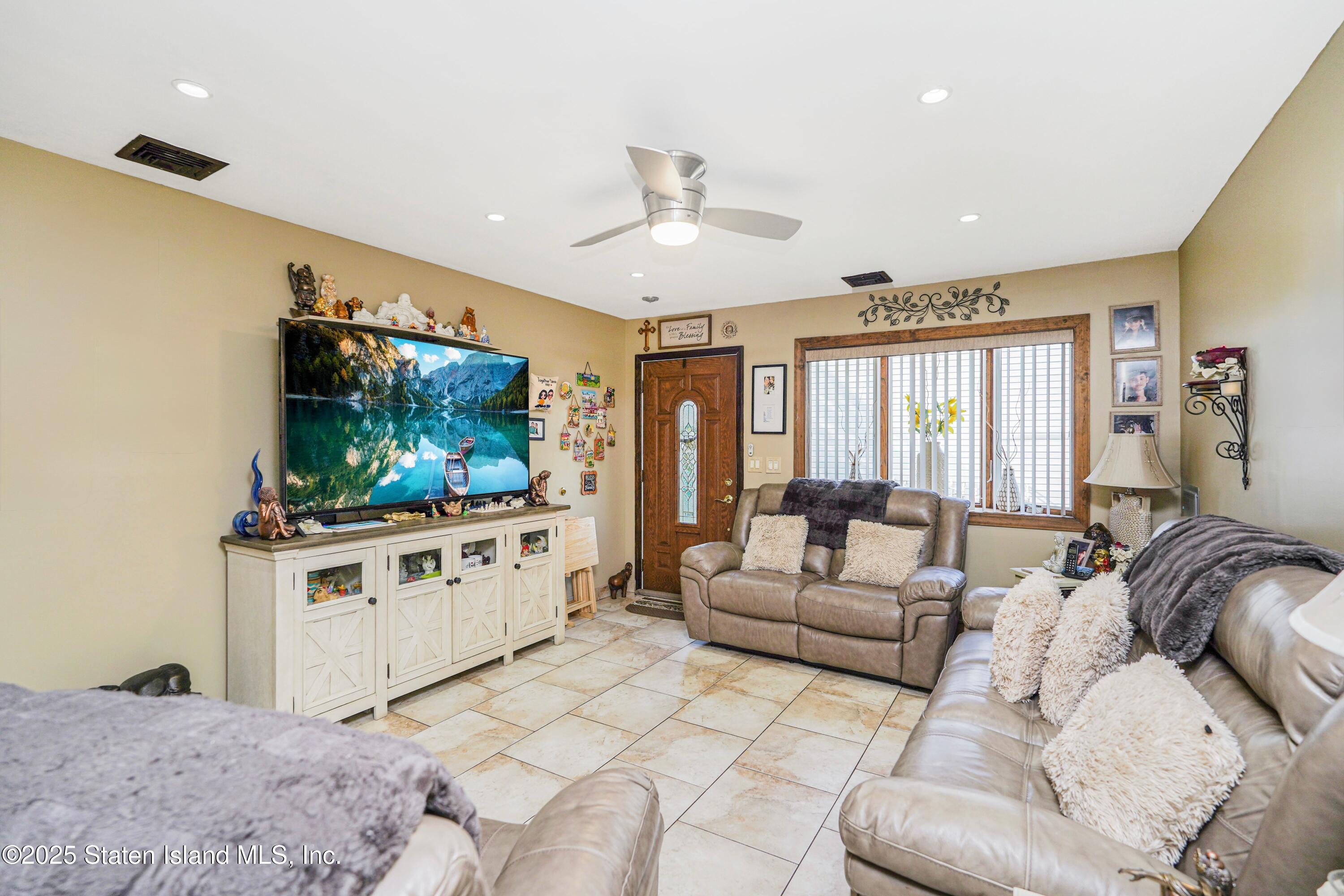 44 Betty Court Image 5