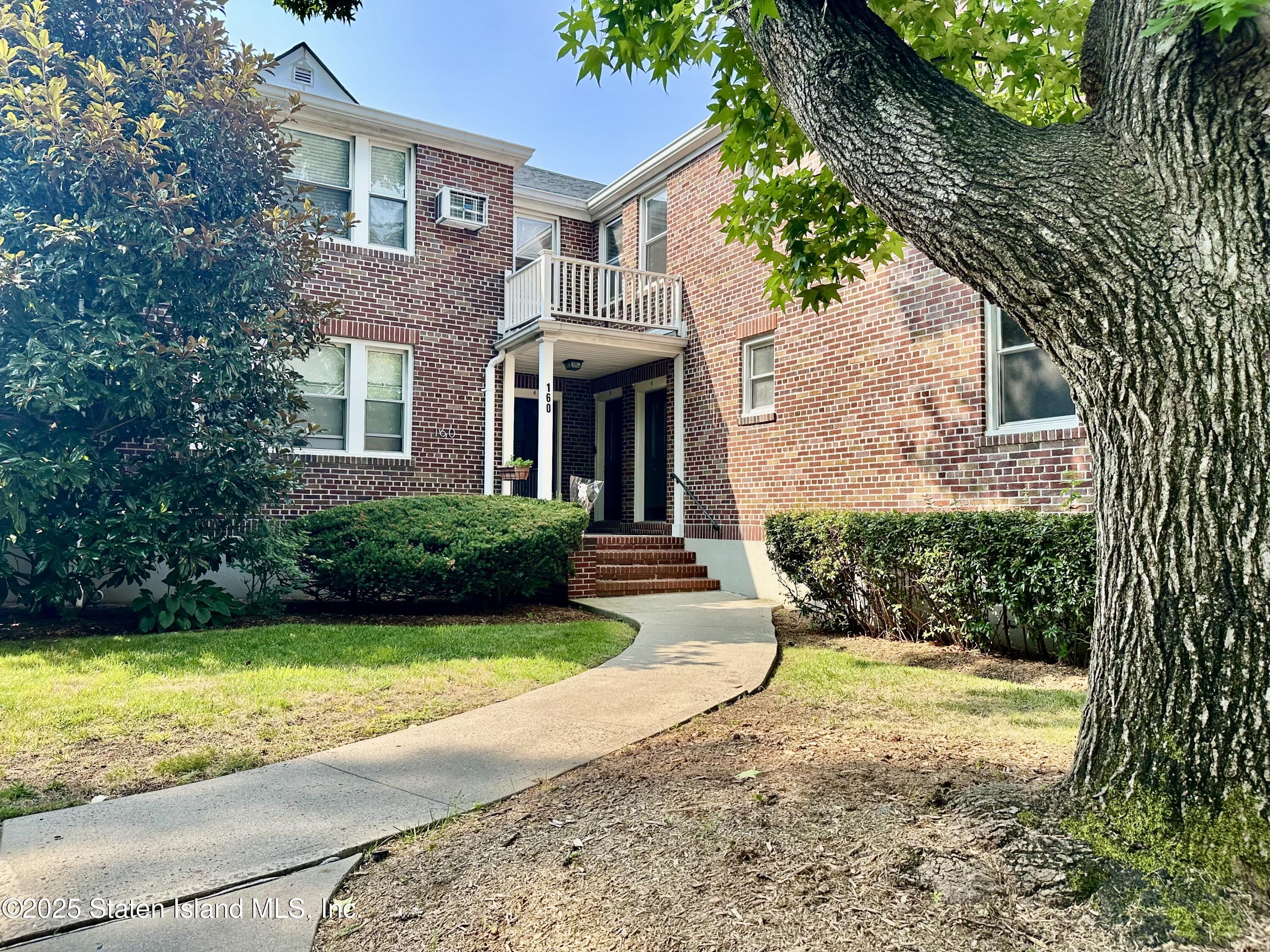 160 Bard Avenue 6a Image 1