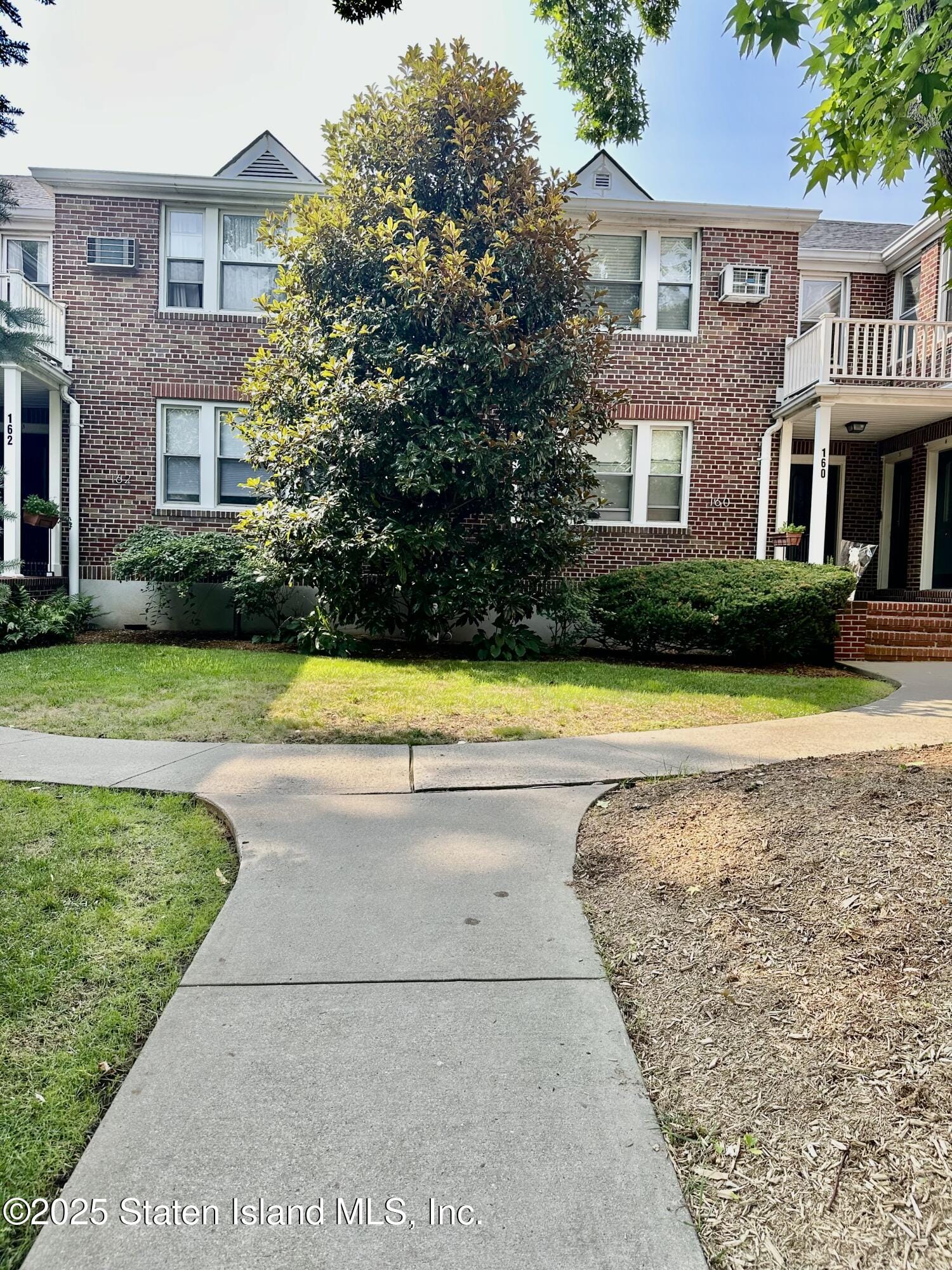 160 Bard Avenue 6a Image 3