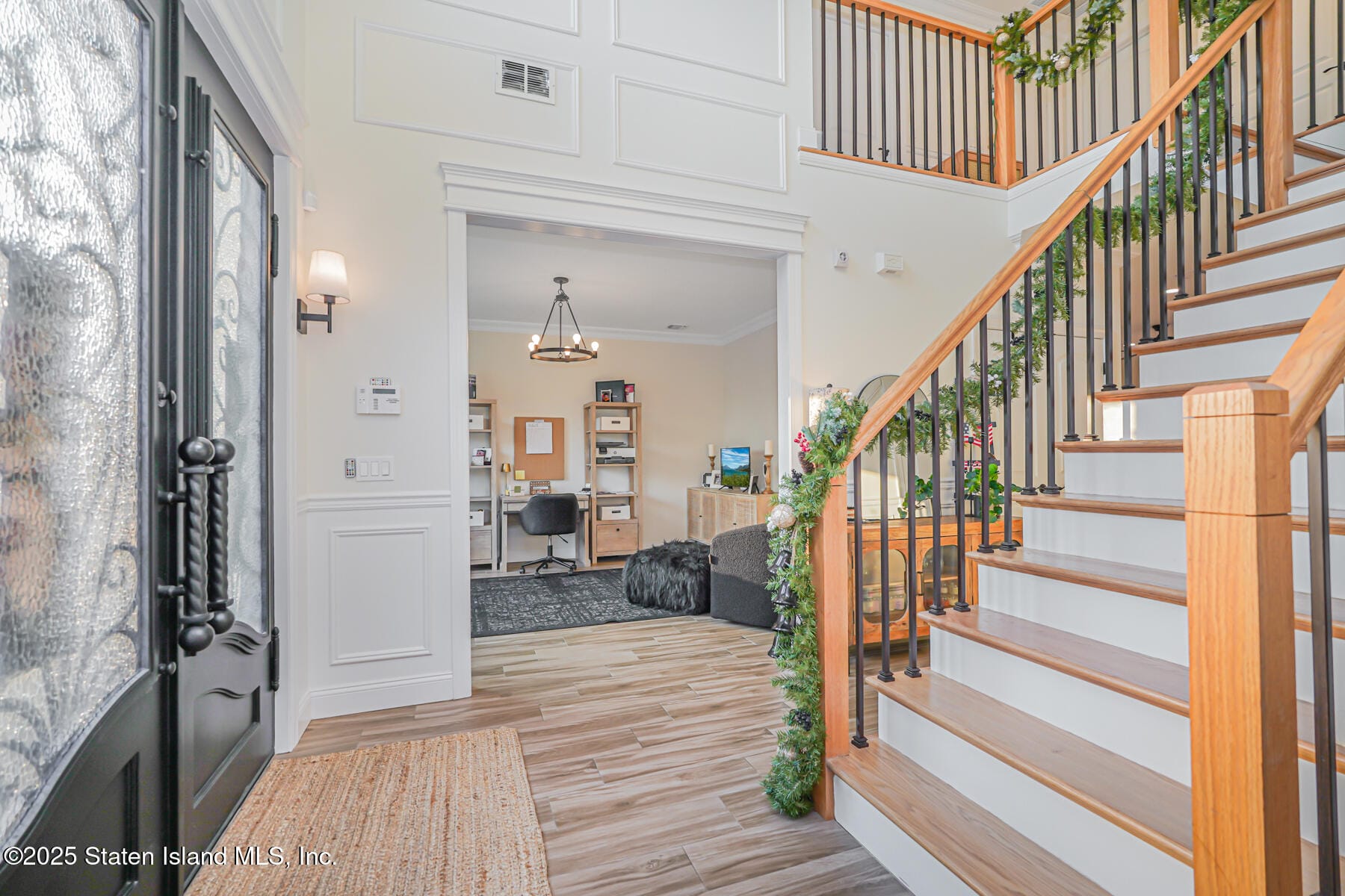 239 Vernon Avenue Image 5