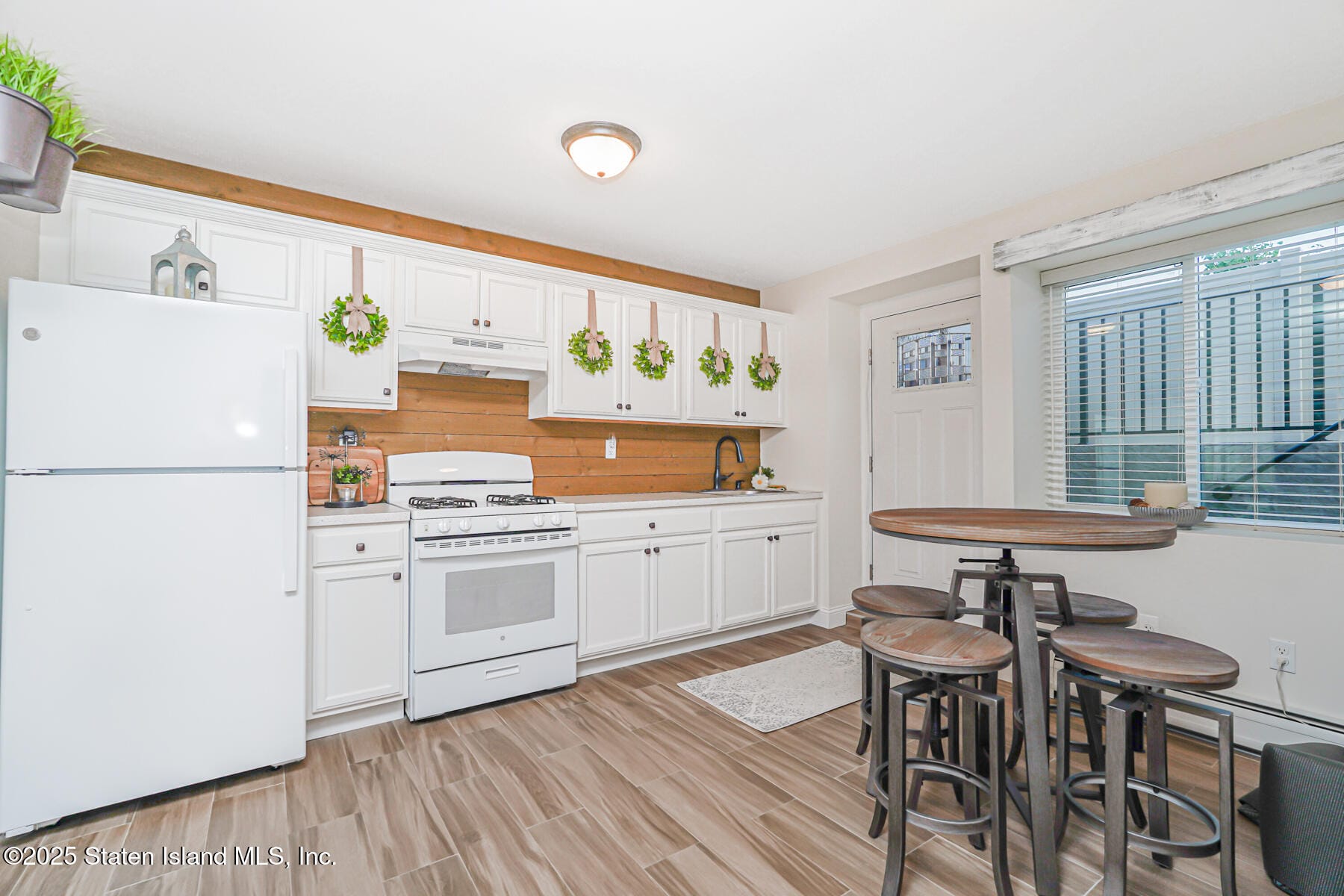 239 Vernon Avenue, Staten Island, NY, 10309 image 47