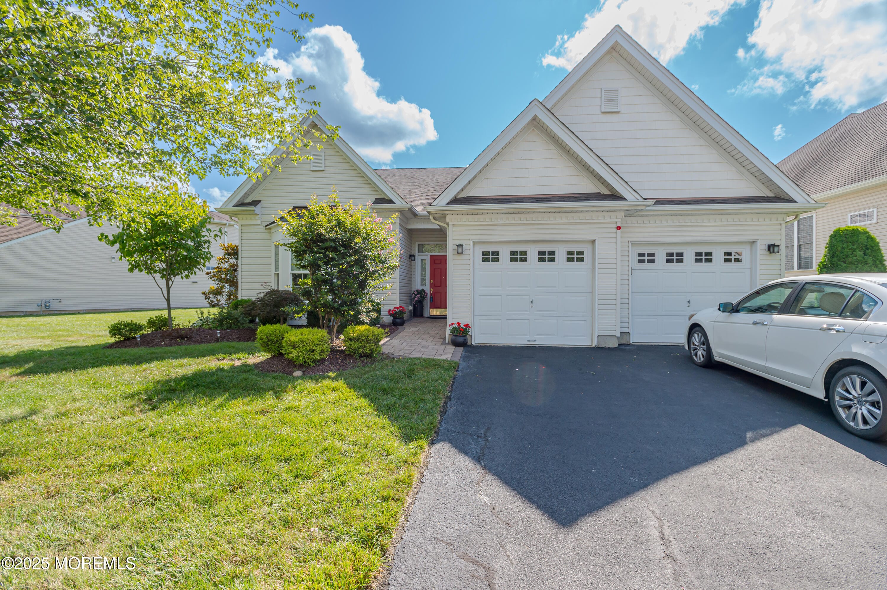 73 Turnberry Drive Image 2