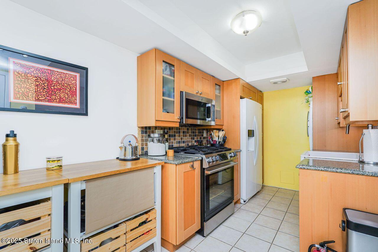 30 Alcott Street Image 3
