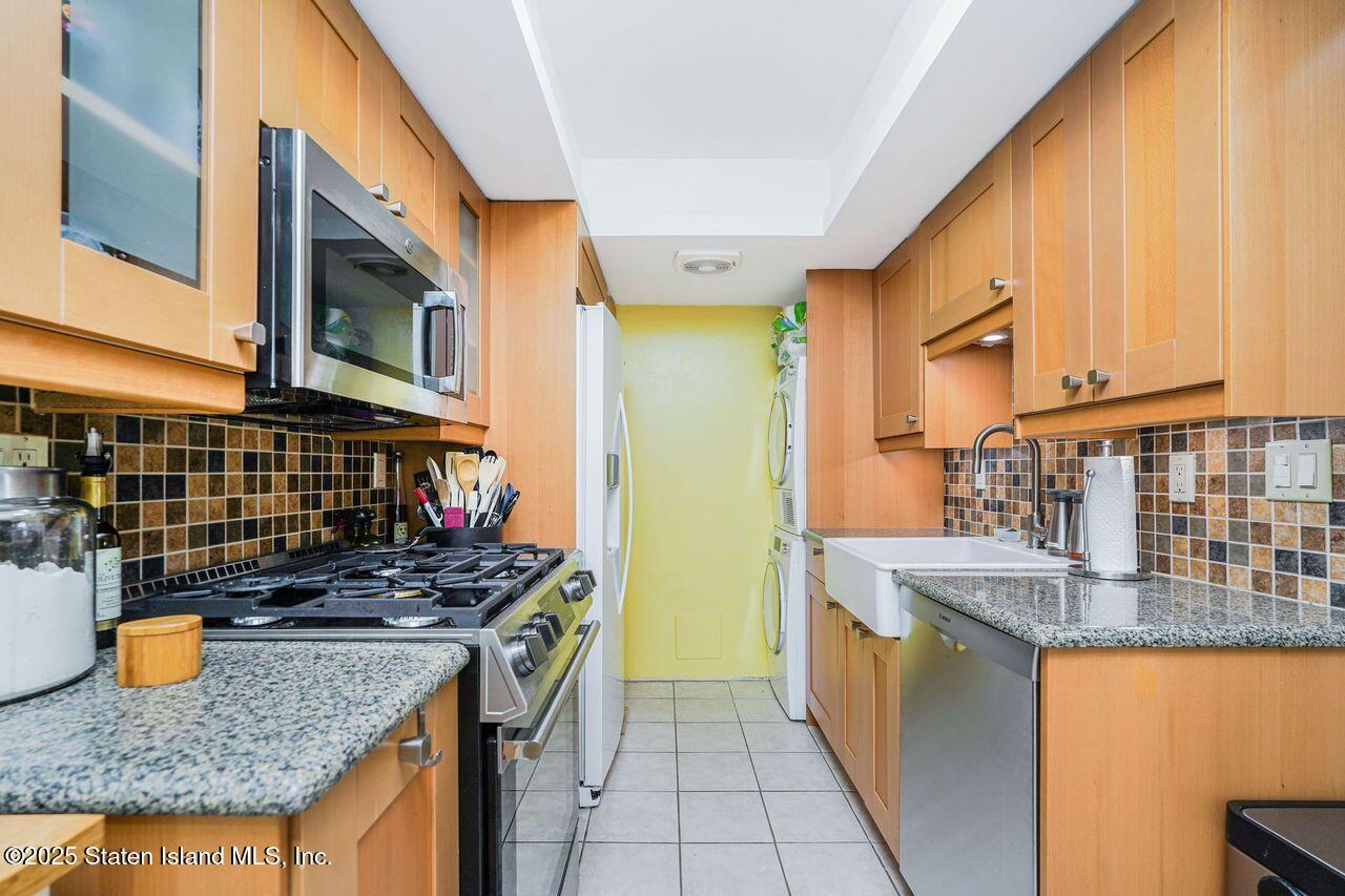 30 Alcott Street Image 4