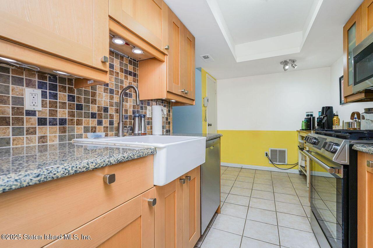 30 Alcott Street Image 5