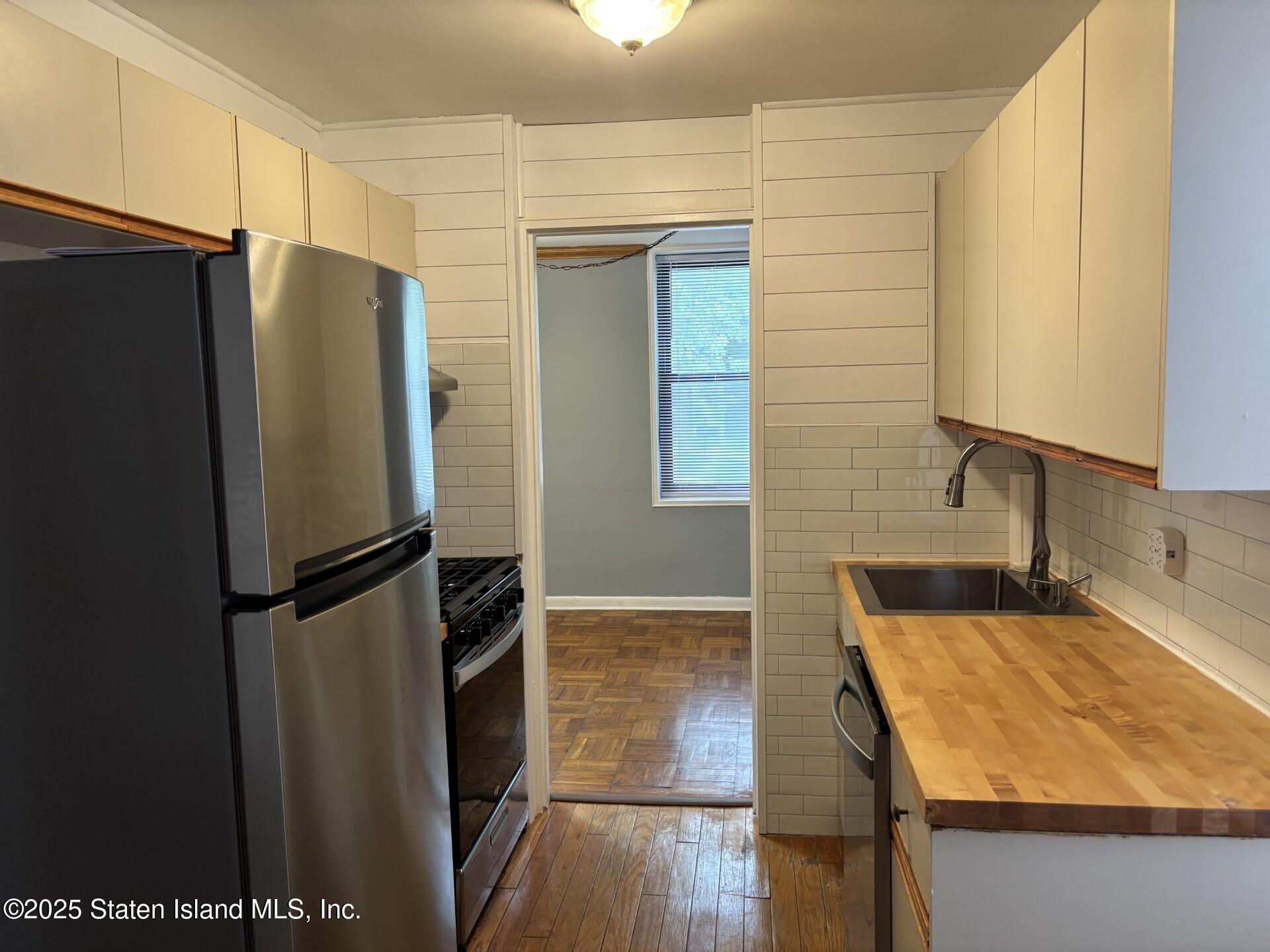 850 Howard Avenue L-J, Staten Island, NY, 10301 image 6