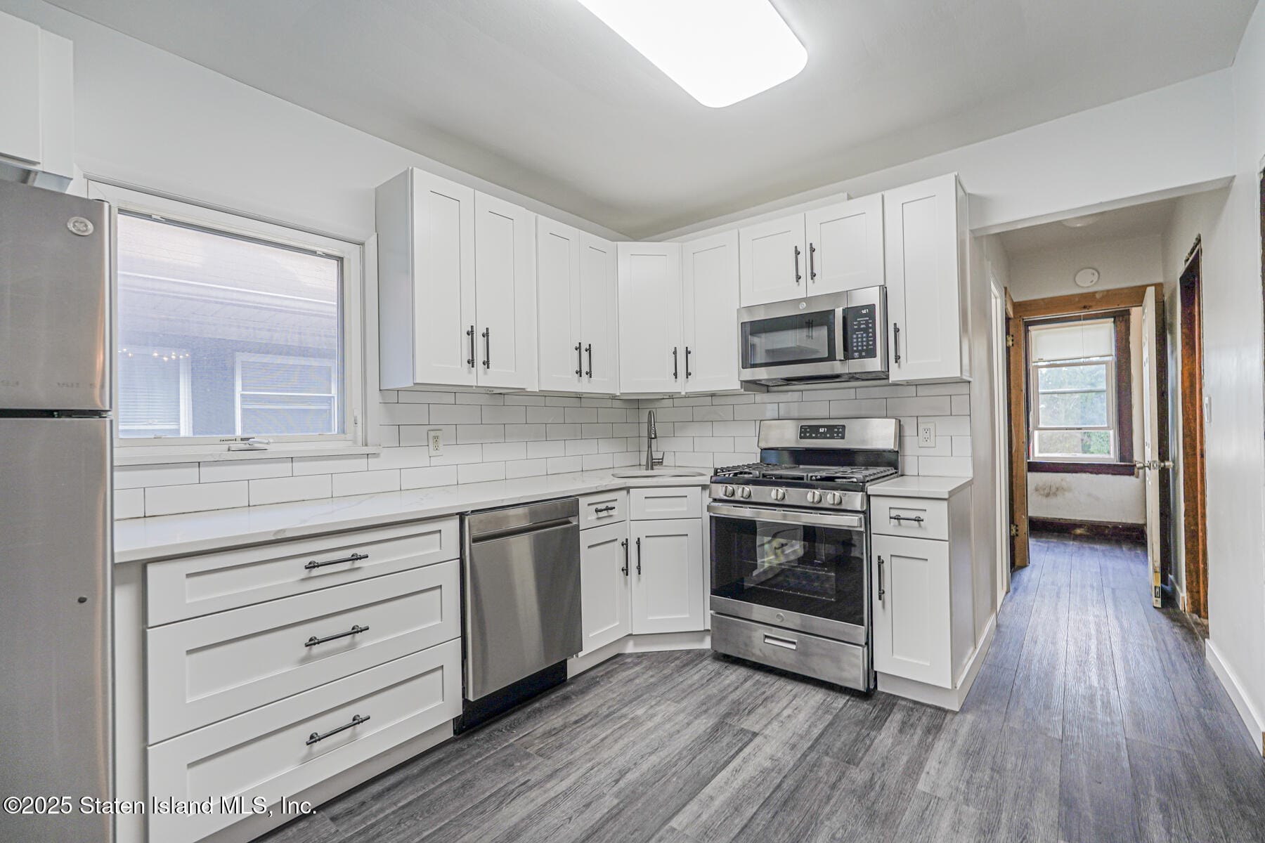 120 Dixon Avenue Image 3