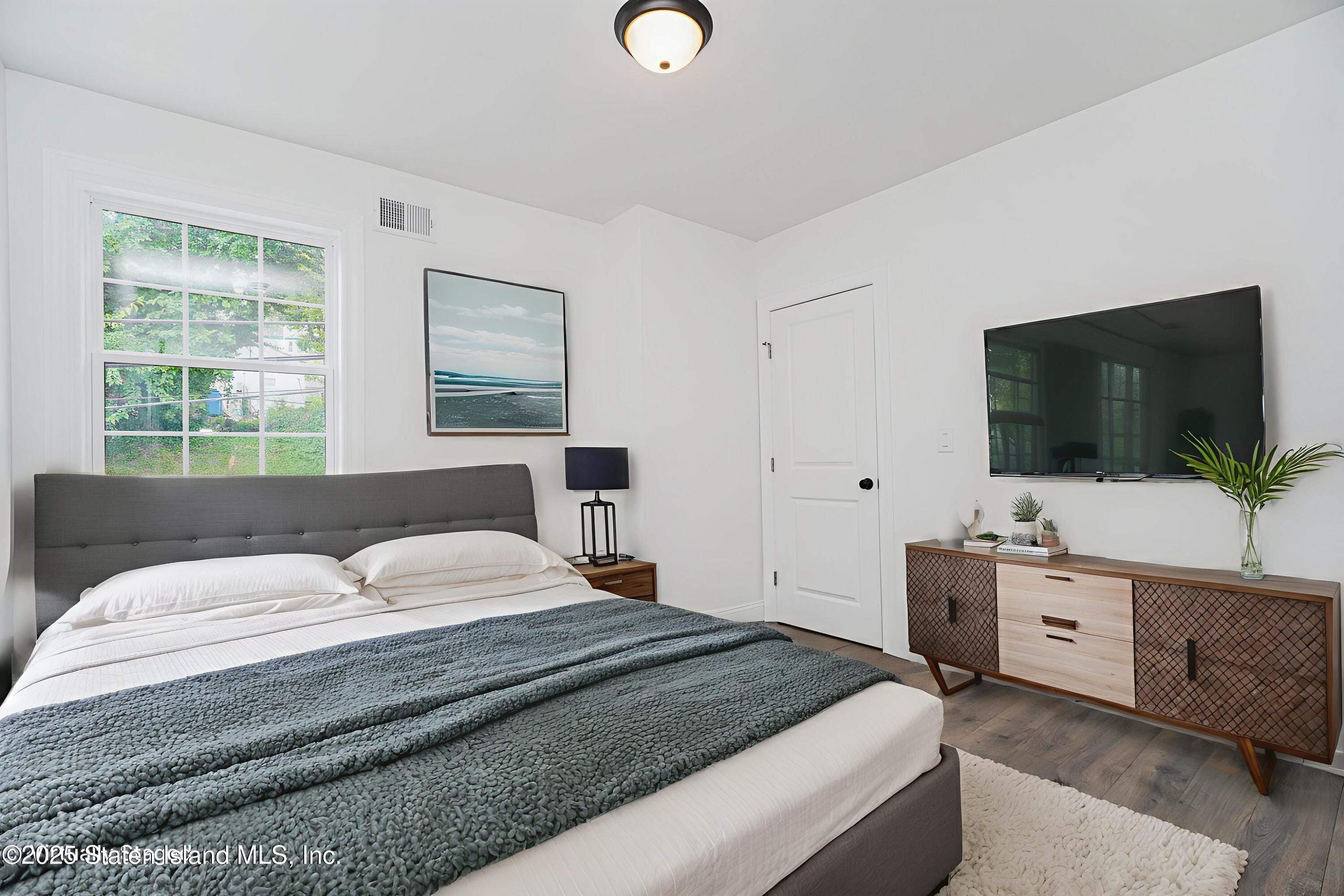 24-26 York Avenue, Staten Island, NY, 10301 image 9