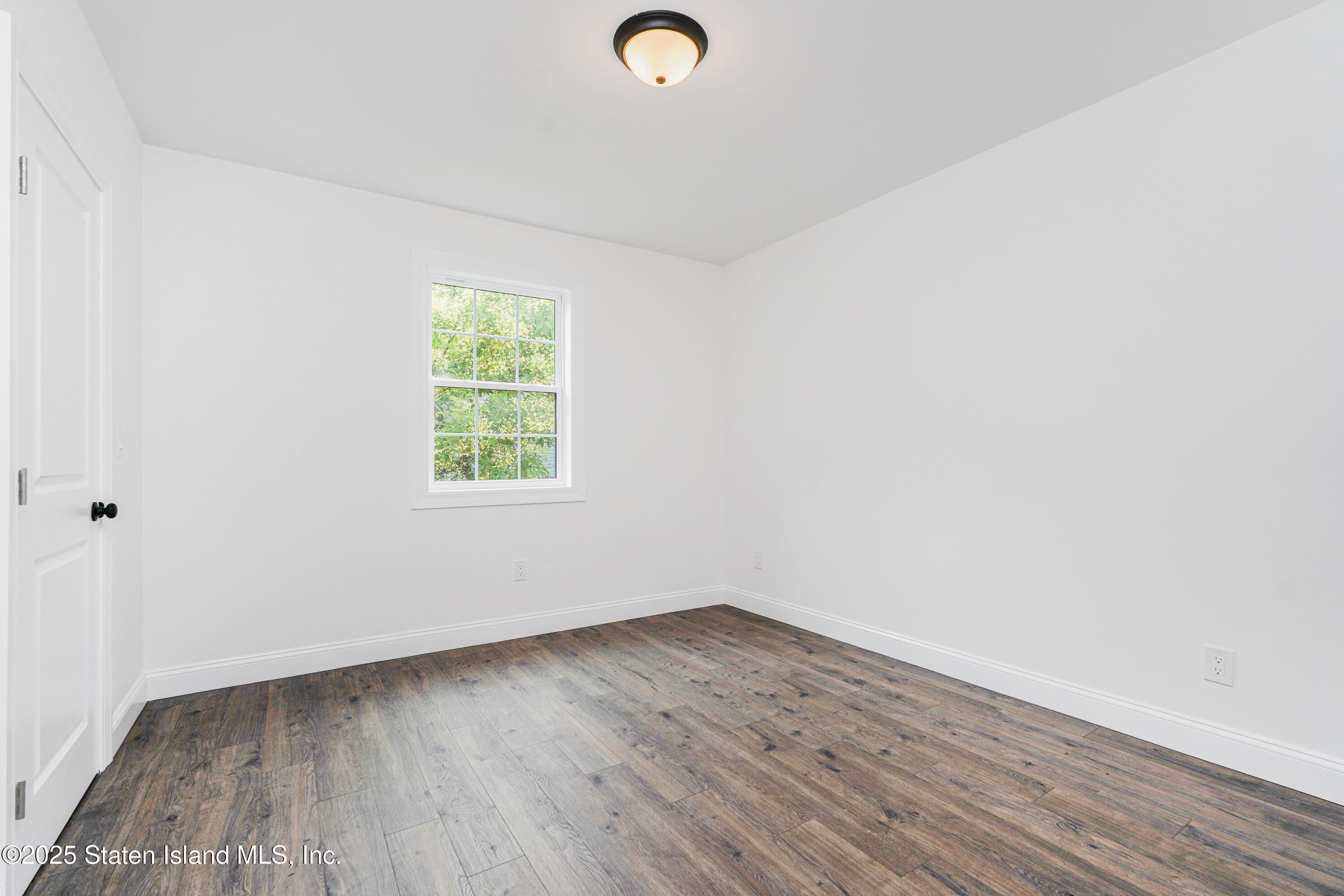 24-26 York Avenue, Staten Island, NY, 10301 image 16