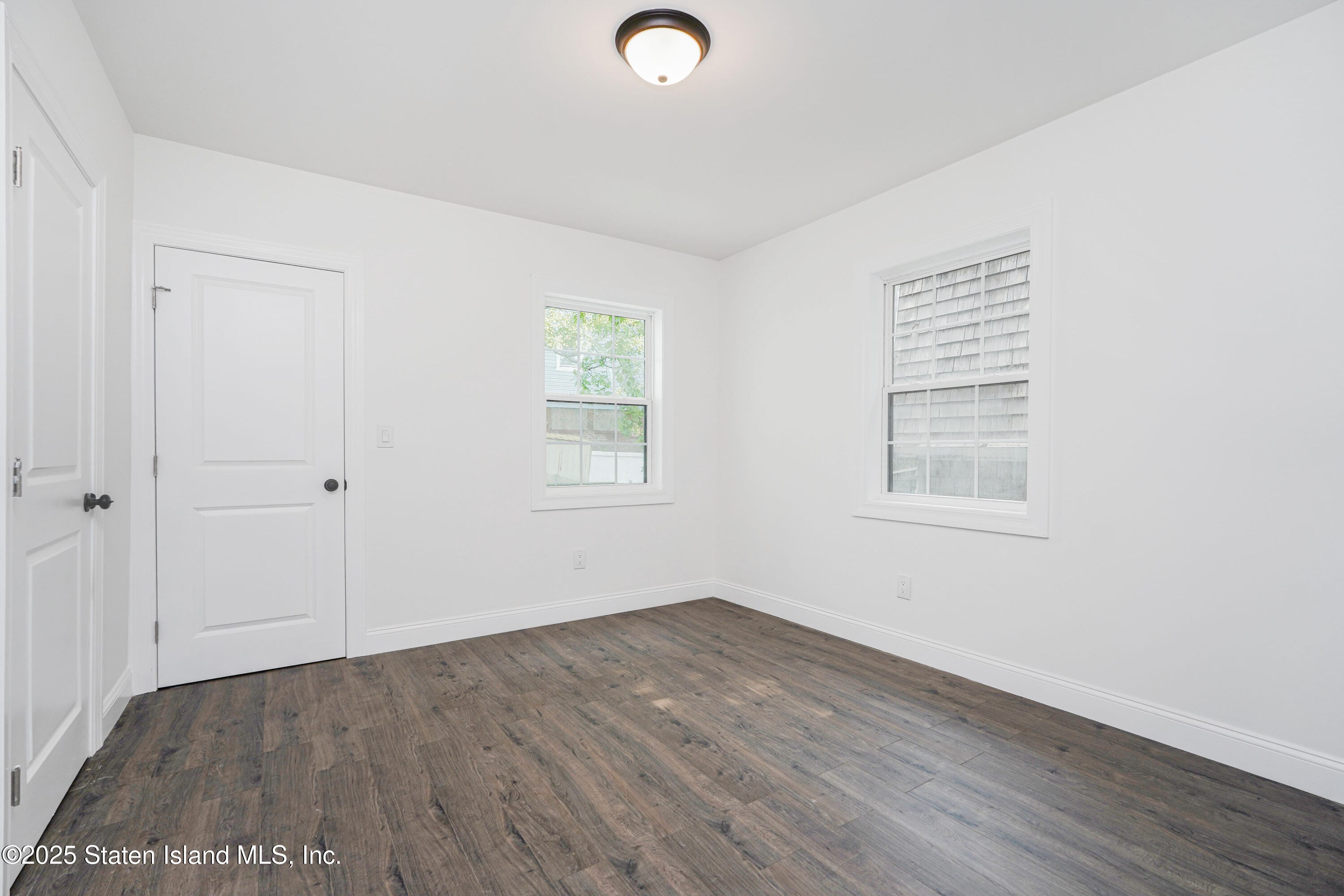 24-26 York Avenue, Staten Island, NY, 10301 image 17