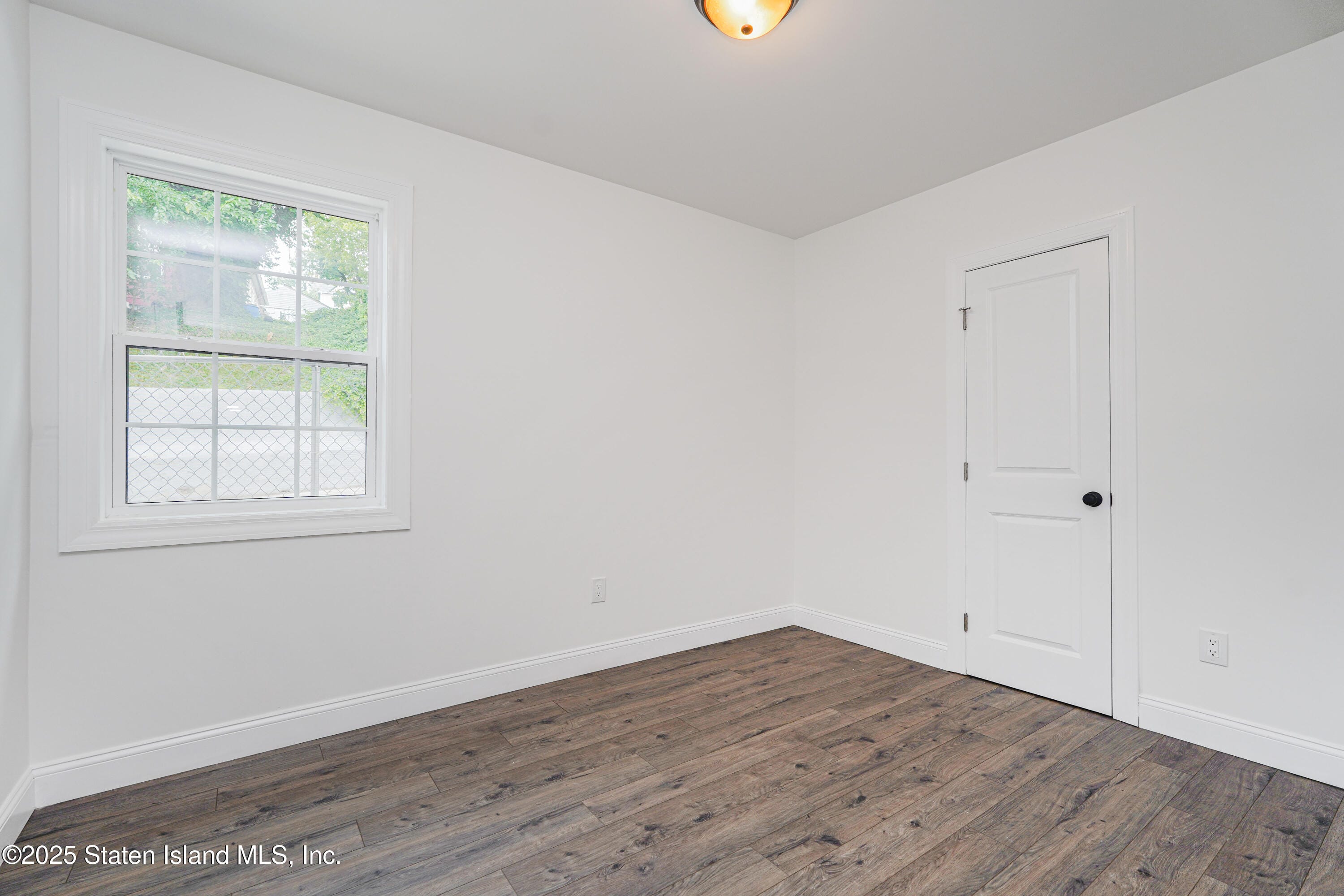 24-26 York Avenue, Staten Island, NY, 10301 image 18