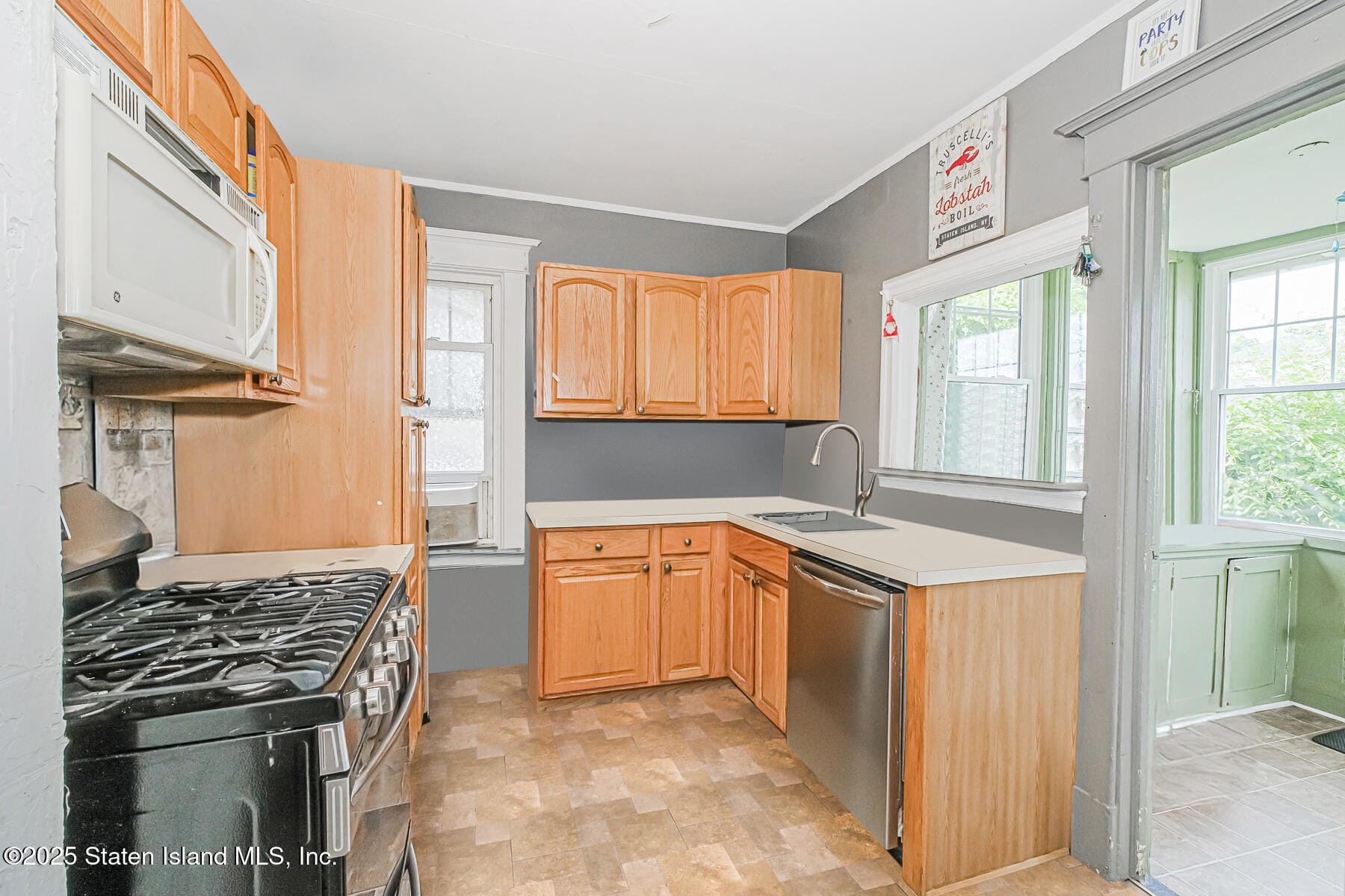 309 Cleveland Avenue, Staten Island, NY, 10308 image 12