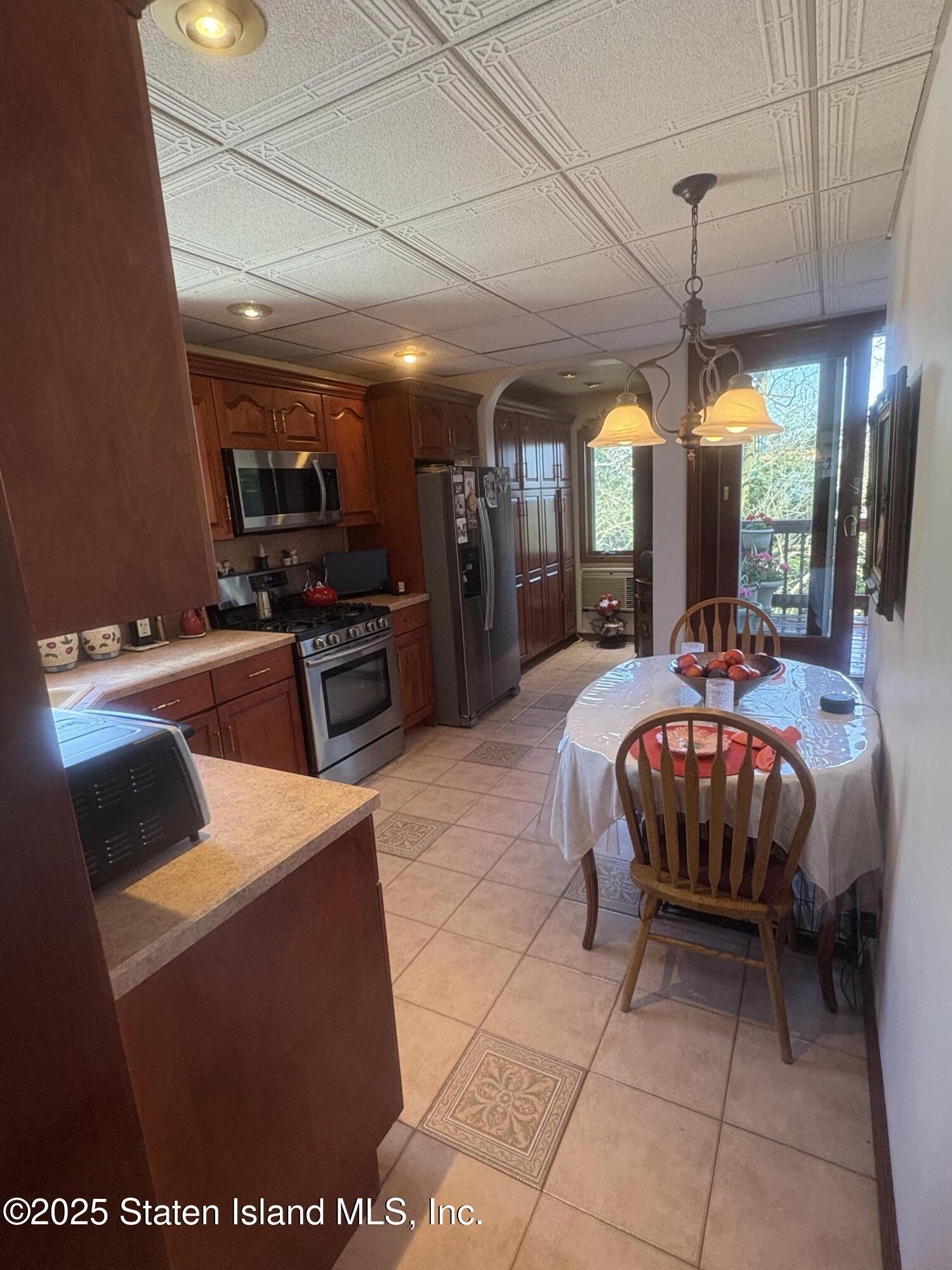 35 Pearl Street, Staten Island, NY, 10304 image 17