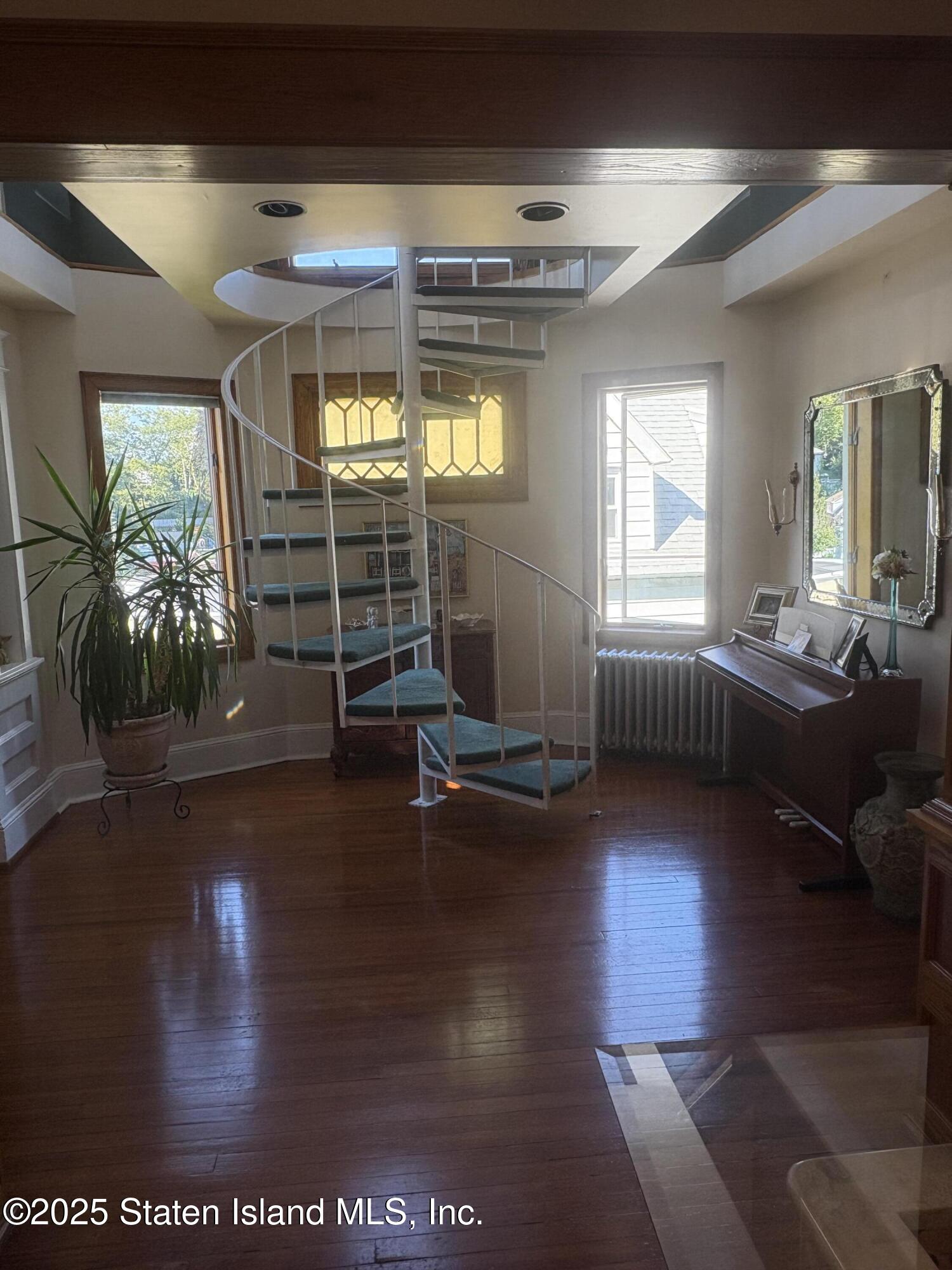 35 Pearl Street, Staten Island, NY, 10304 image 9