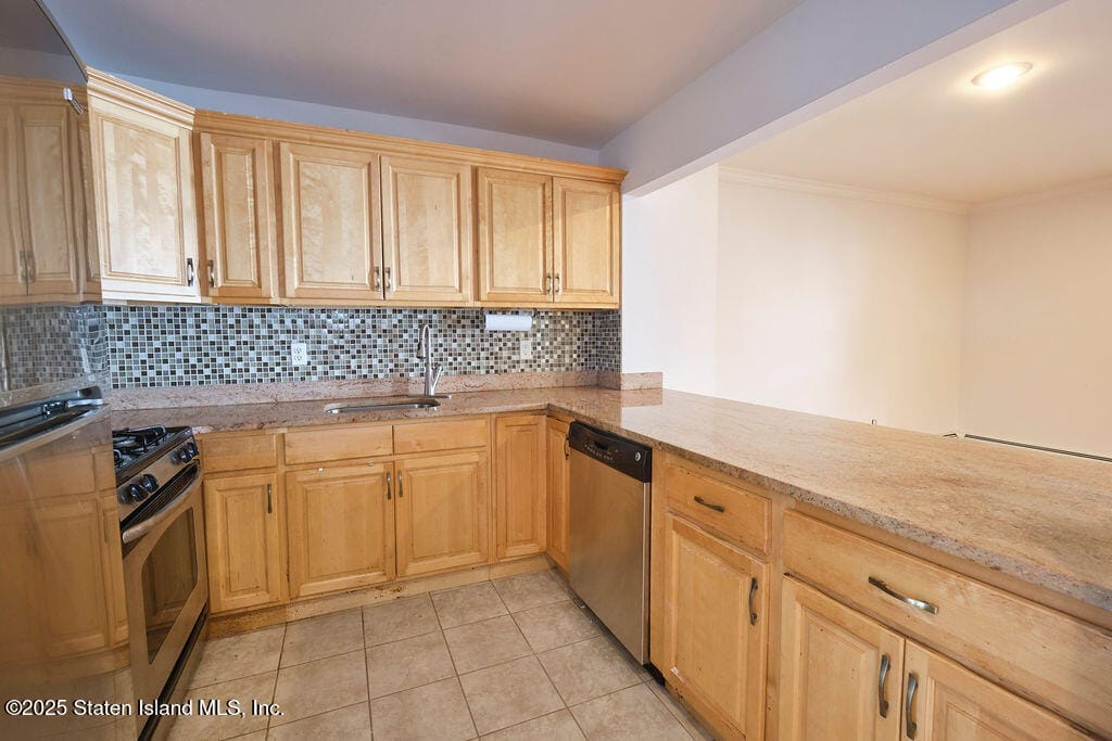 400 Aspen Knolls Way B2, Staten Island, NY, 10312 image 8
