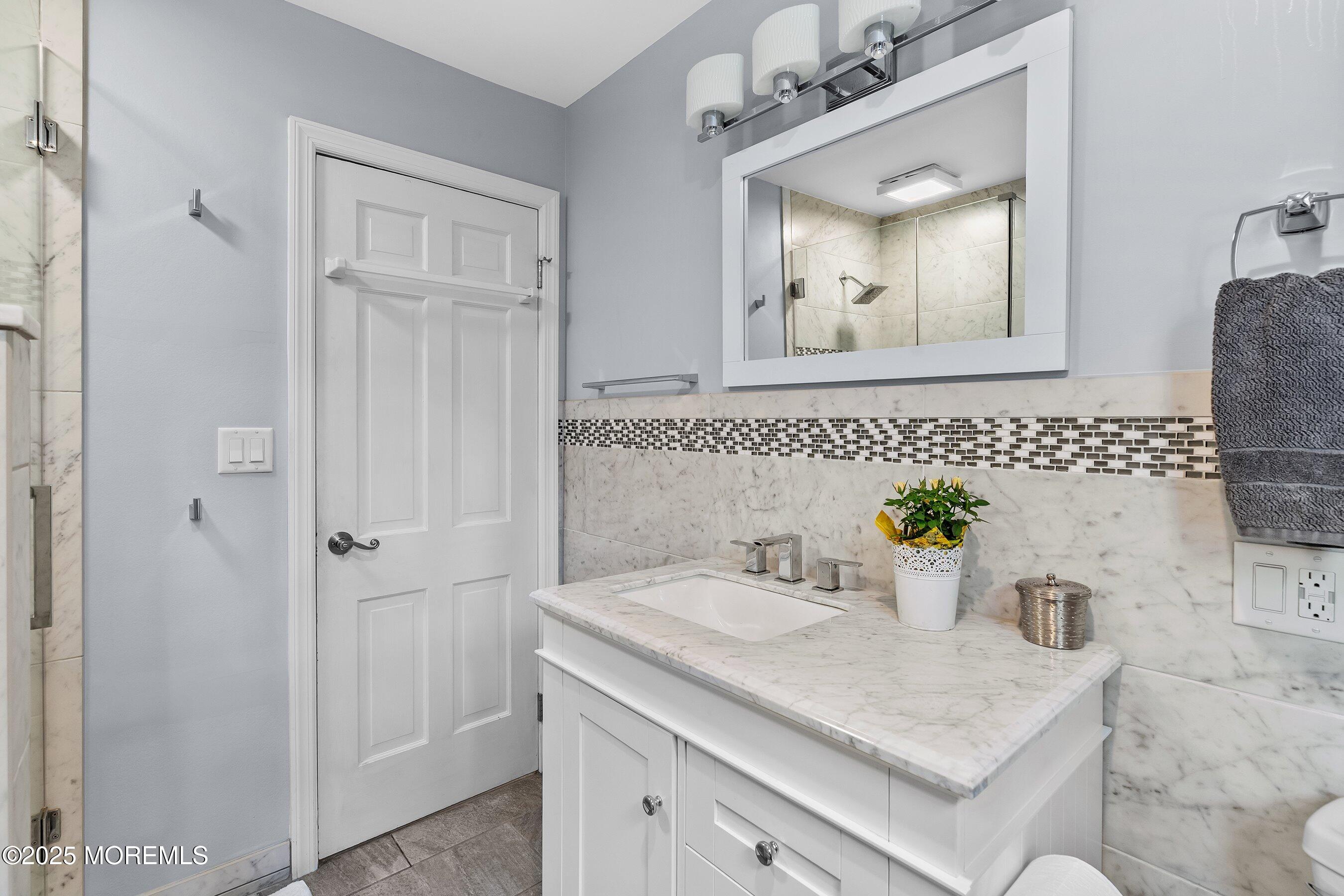 77 Galloping Hill Road, Colts Neck, NJ, 07722 image 32