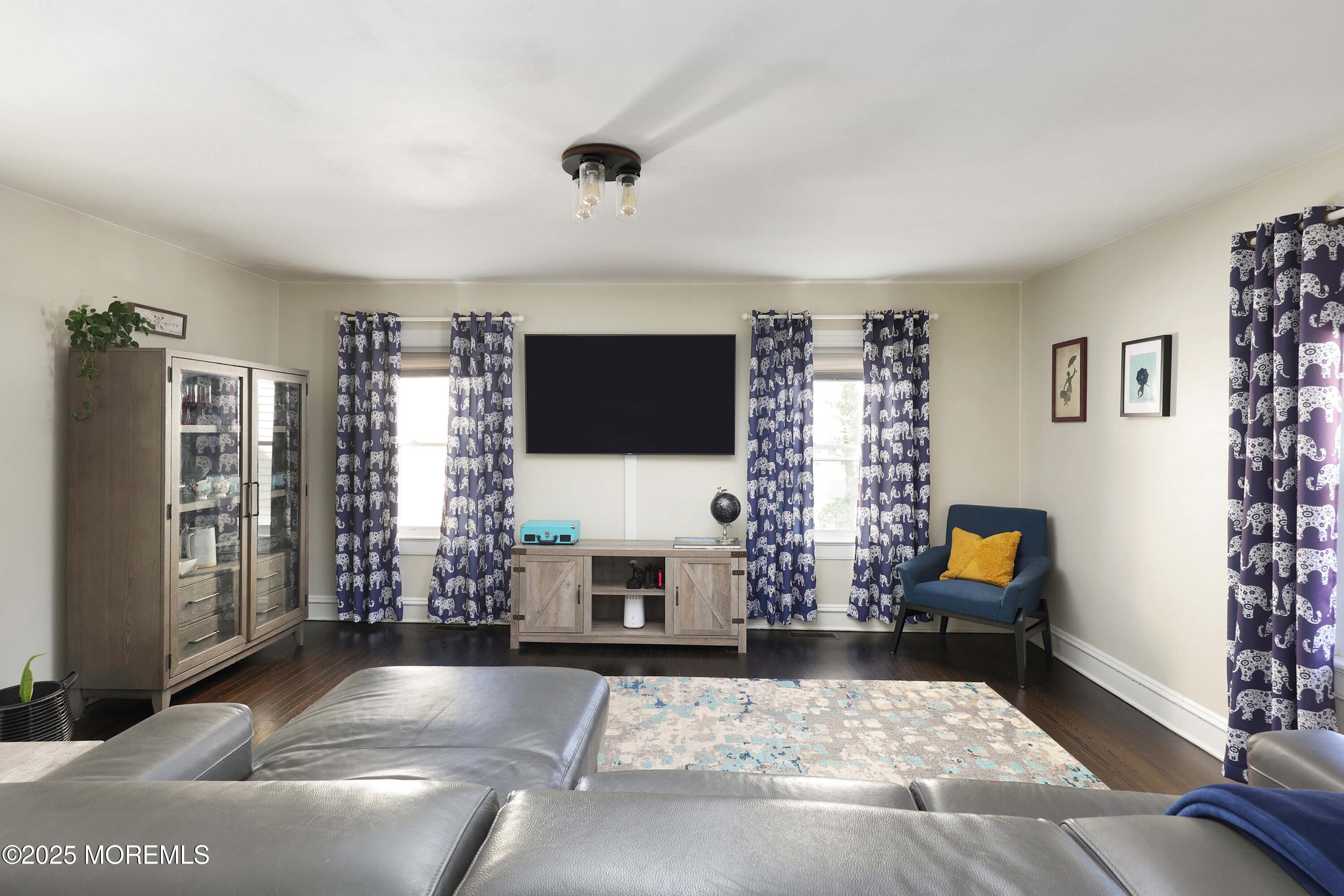 44 Little Street Image 5