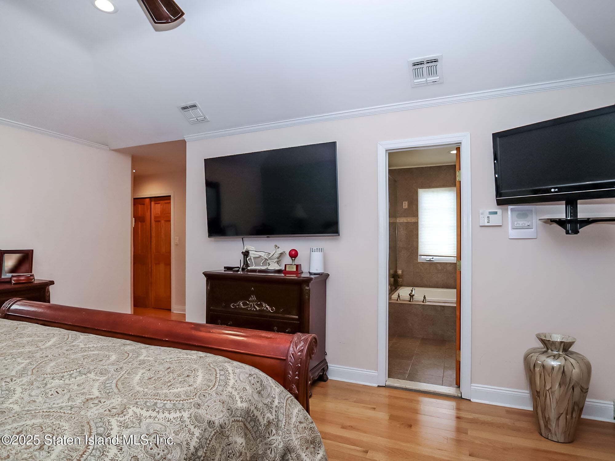 267 Woods Of Arden Road, Staten Island, NY, 10312 image 21