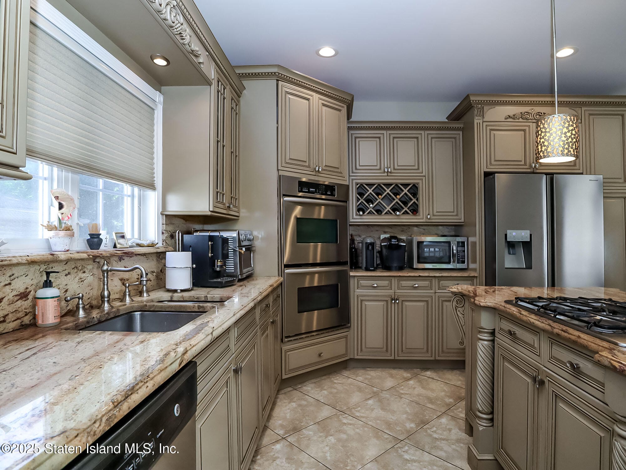 267 Woods Of Arden Road, Staten Island, NY, 10312 image 11
