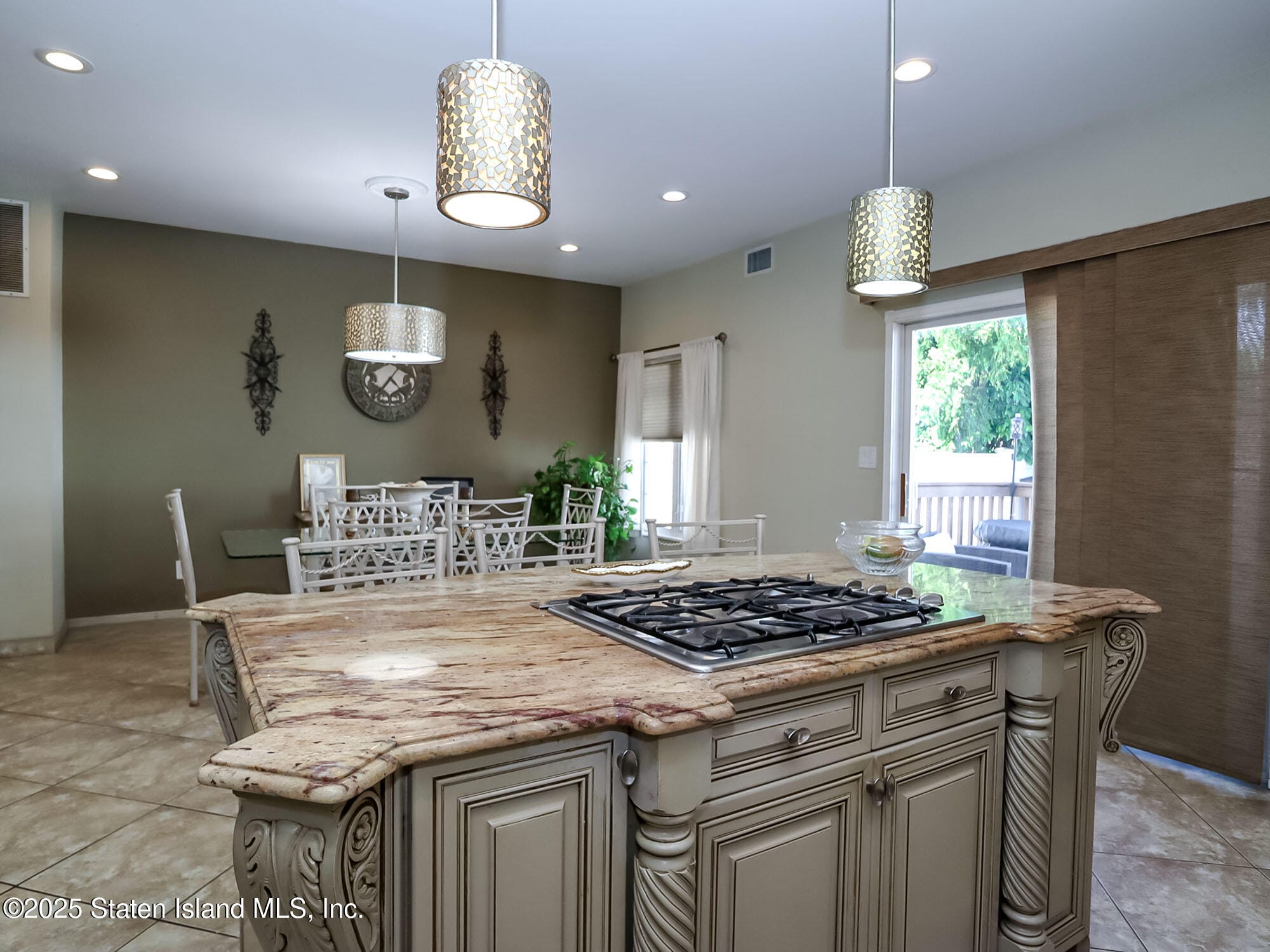 267 Woods Of Arden Road, Staten Island, NY, 10312 image 15