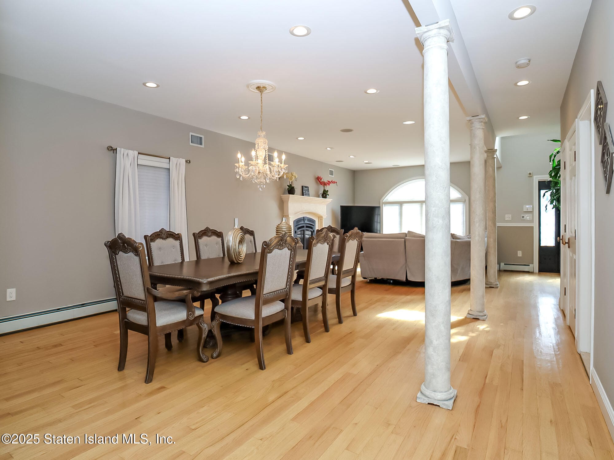 267 Woods Of Arden Road, Staten Island, NY, 10312 image 6