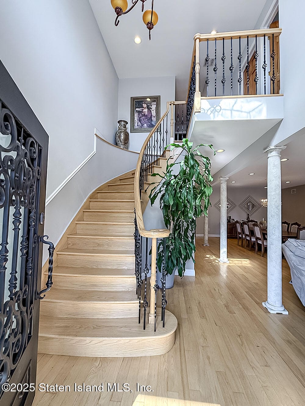 267 Woods Of Arden Road Image 3