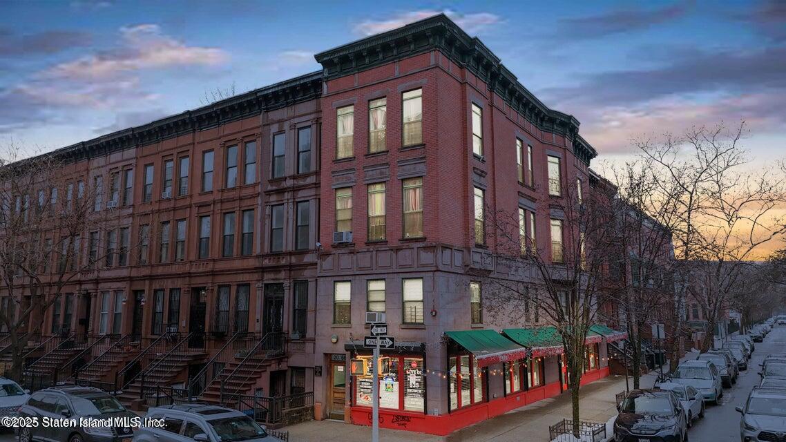 2056 Madison Avenue Image 3