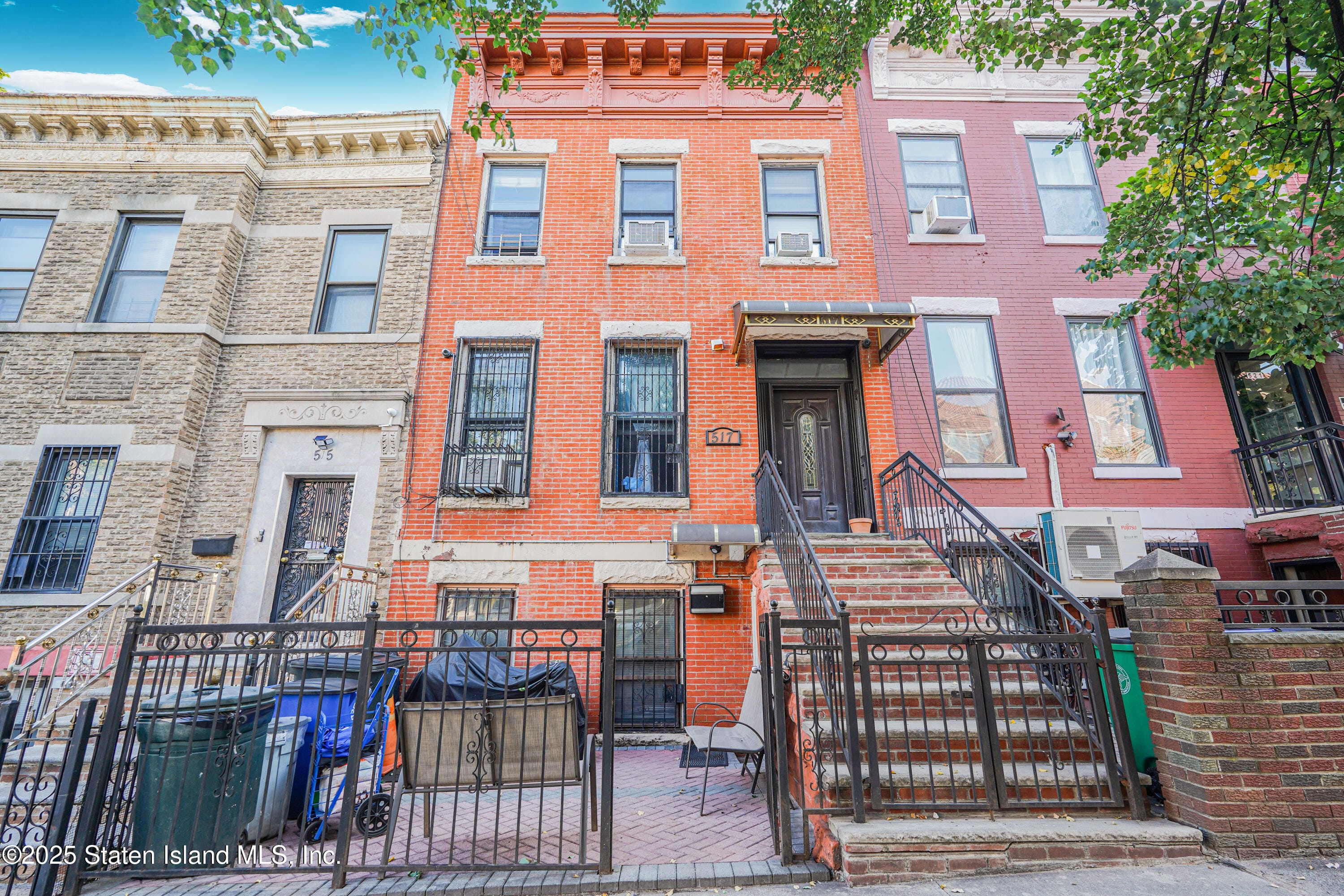 517 40 Street Image 1