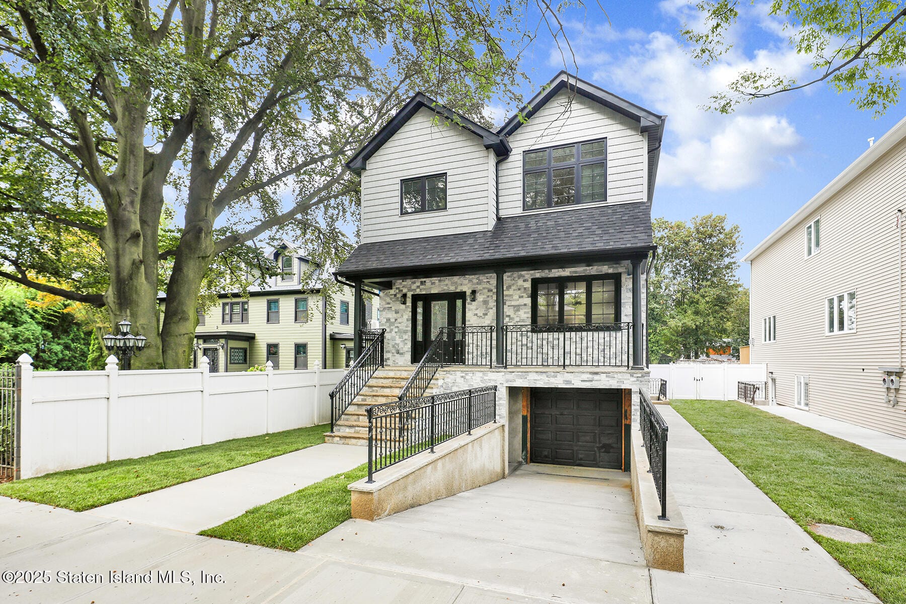 152 Clinton Avenue Image 2