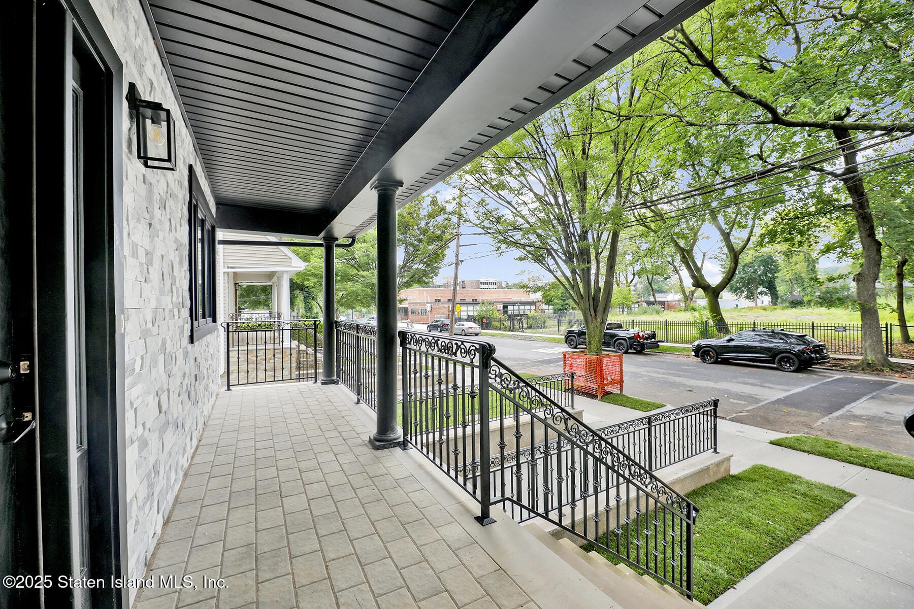 152 Clinton Avenue Image 4