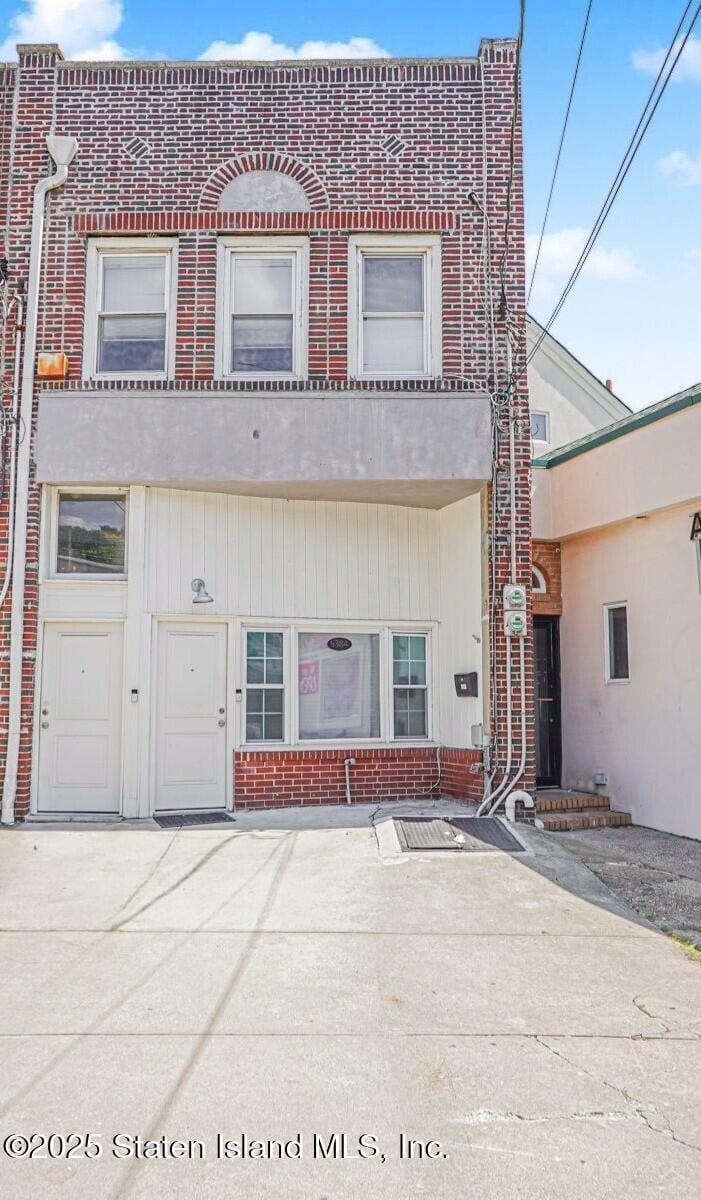 6384 Amboy Road Image 1