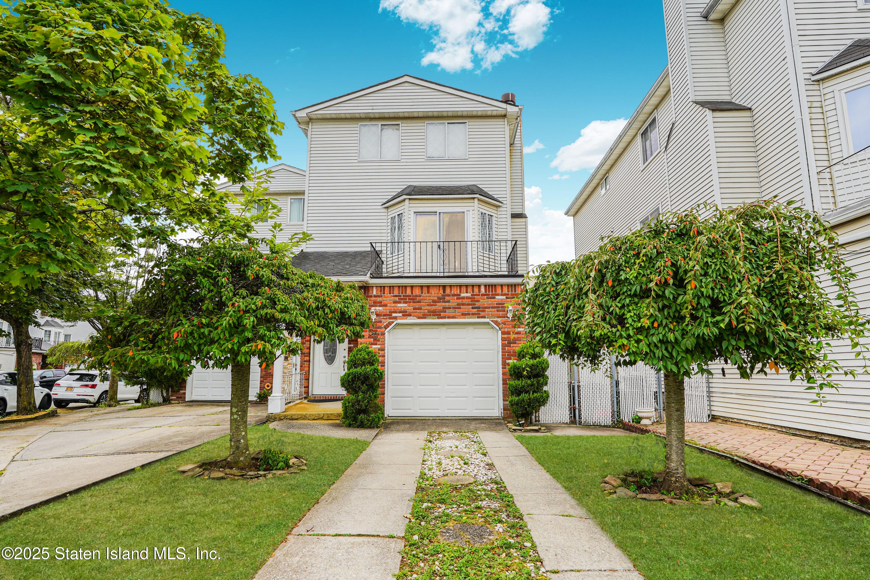 50 Dina Court Image 2