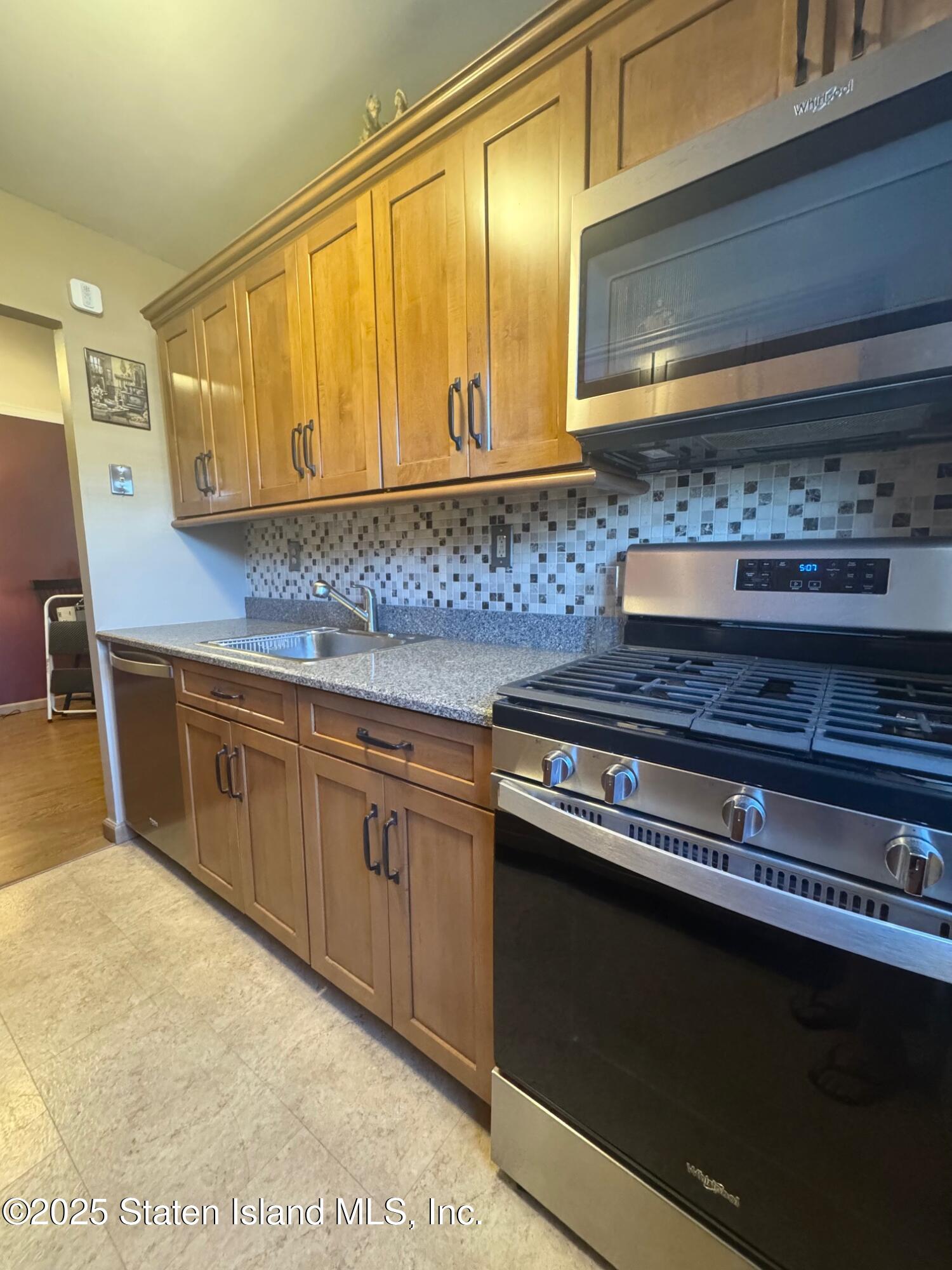 422 Maryland Avenue 1d Image 4