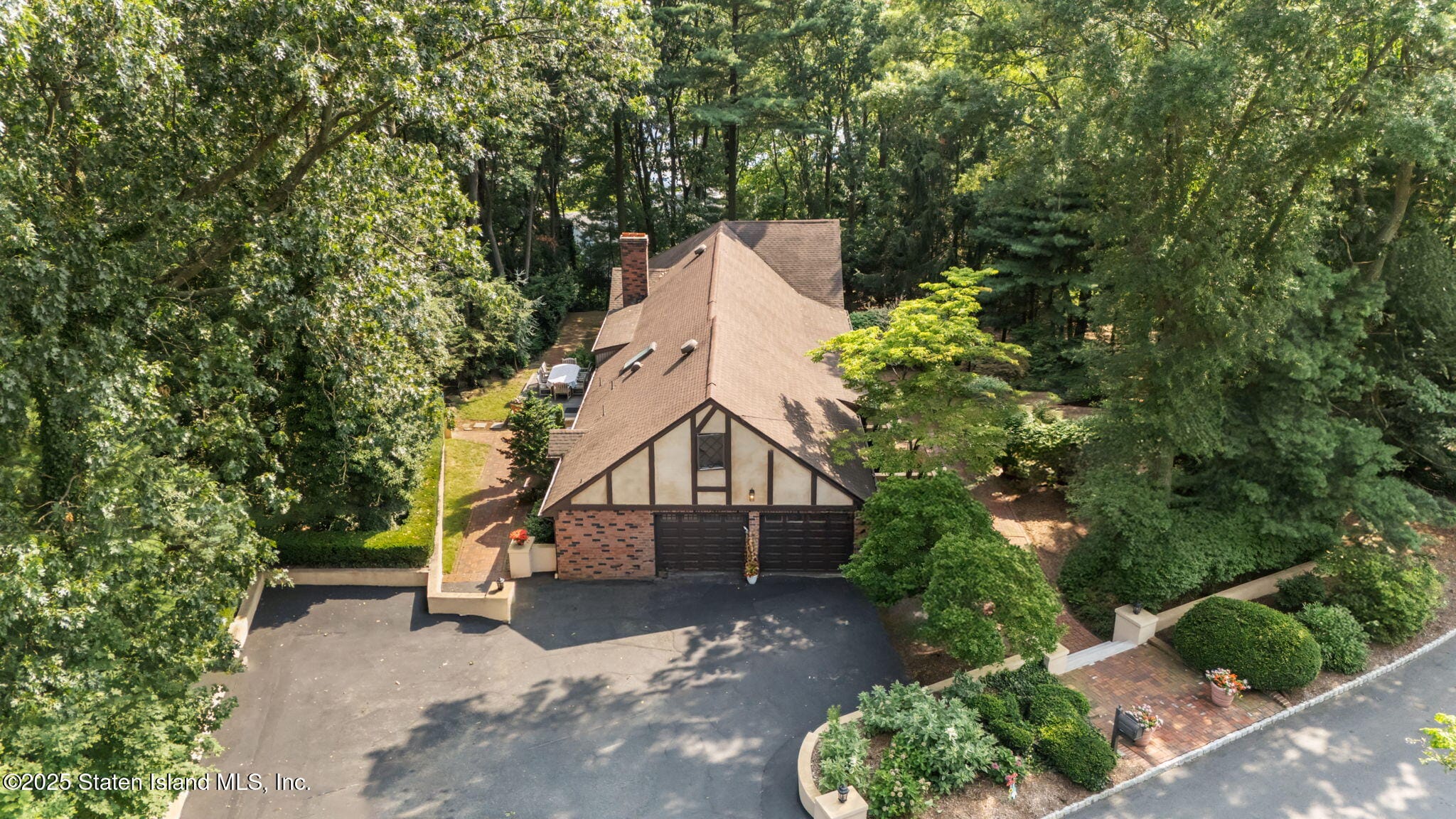 43 Pershing Avenue Image 2