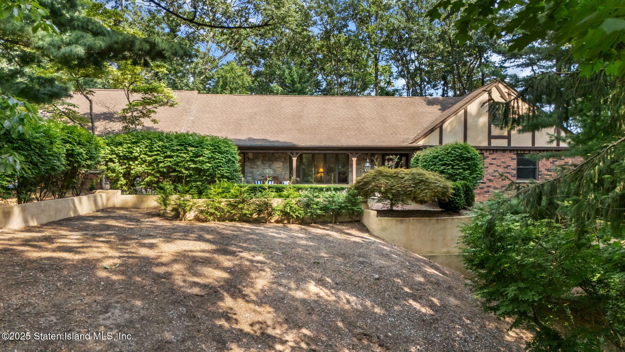 43 Pershing Avenue Image 3