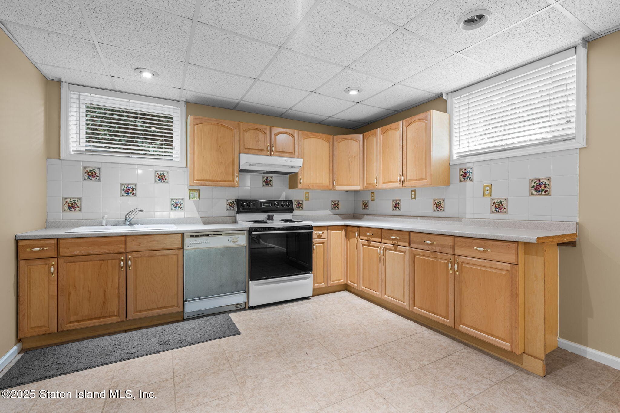 43 Pershing Avenue, Sayreville, NJ, 08872 image 38