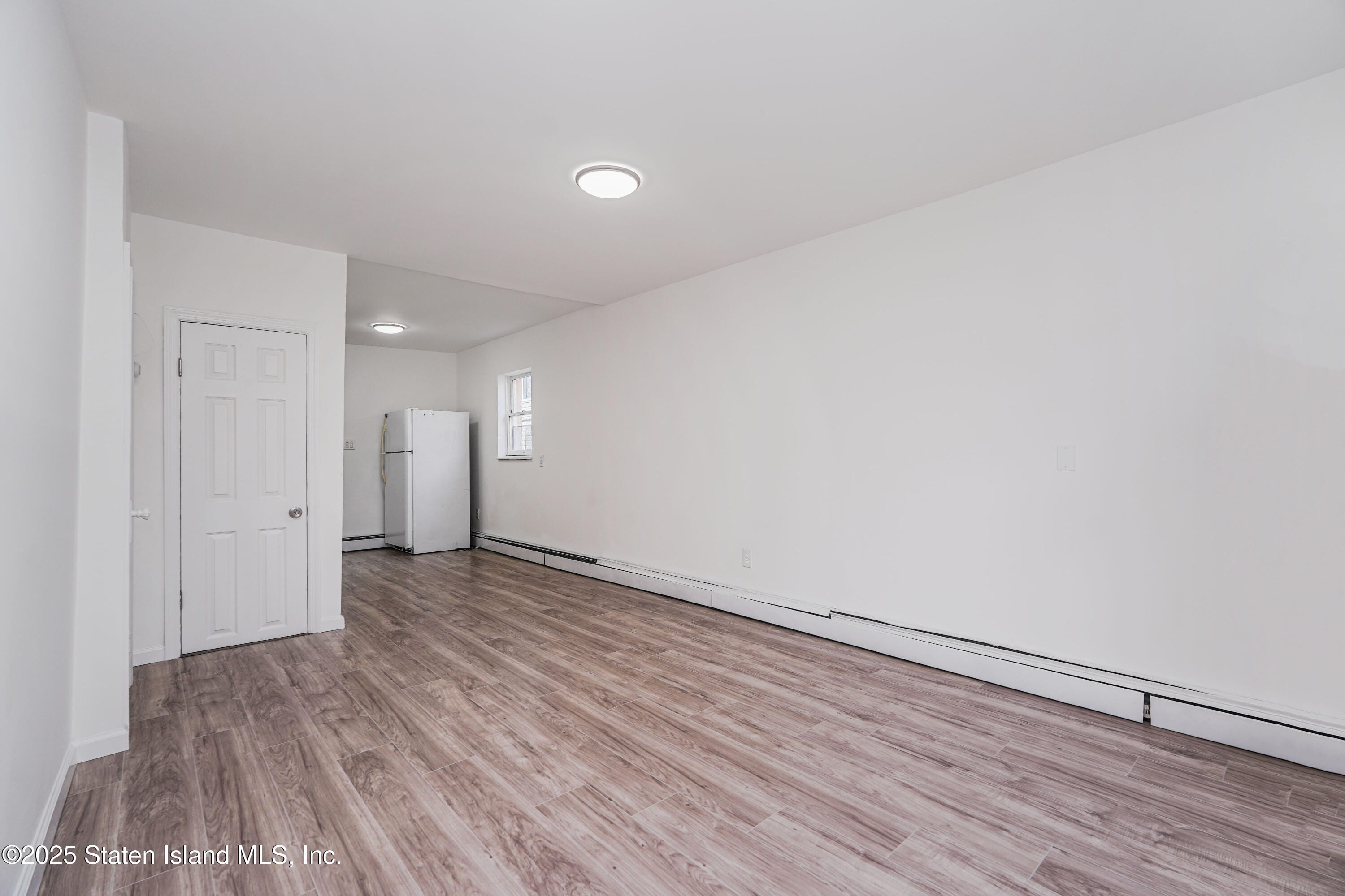 121 Hett Avenue Image 3