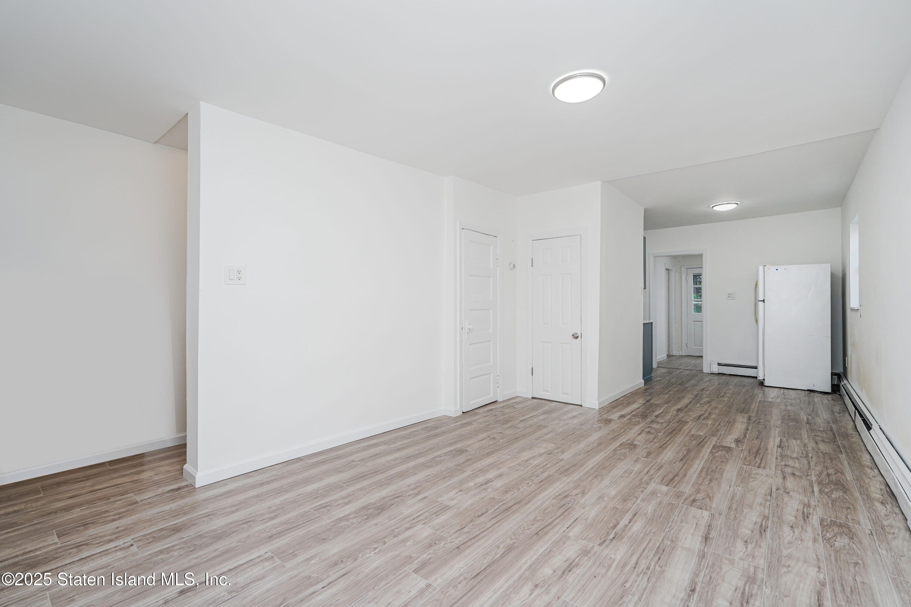 121 Hett Avenue Image 4
