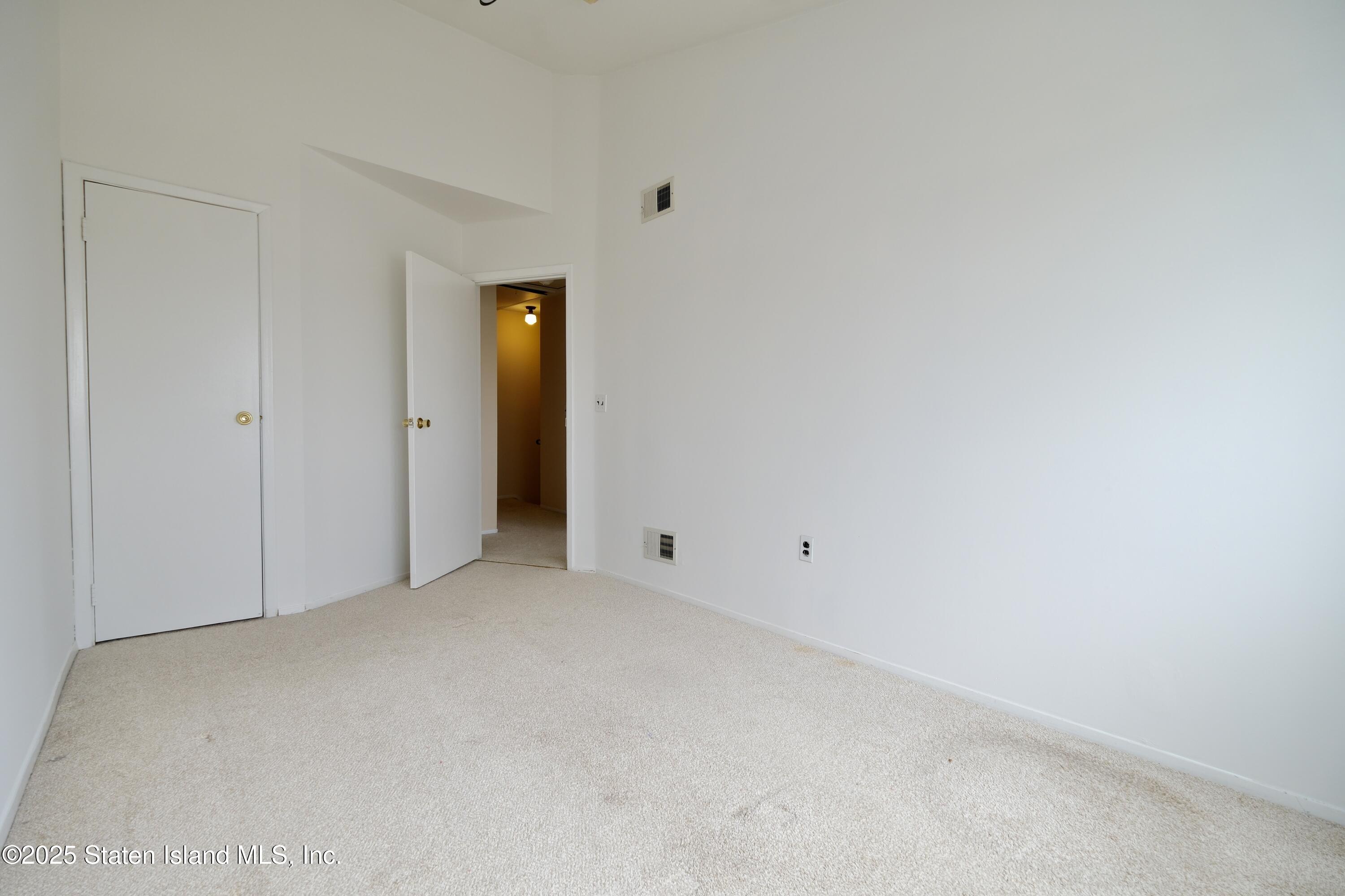 276 Hett Avenue, Staten Island, NY, 10306 image 12