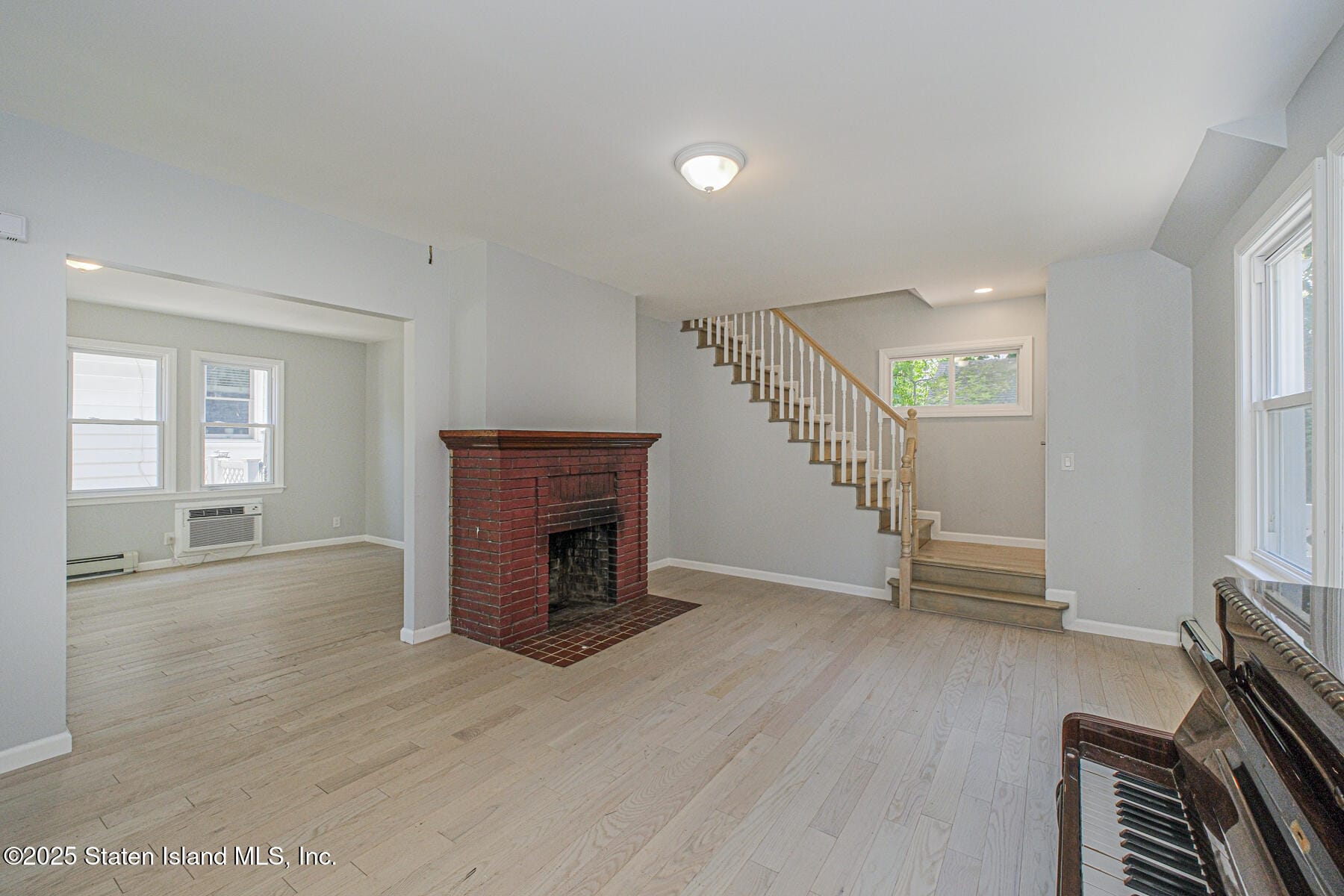 112 Delafield Avenue, Staten Island, NY, 10301 image 6
