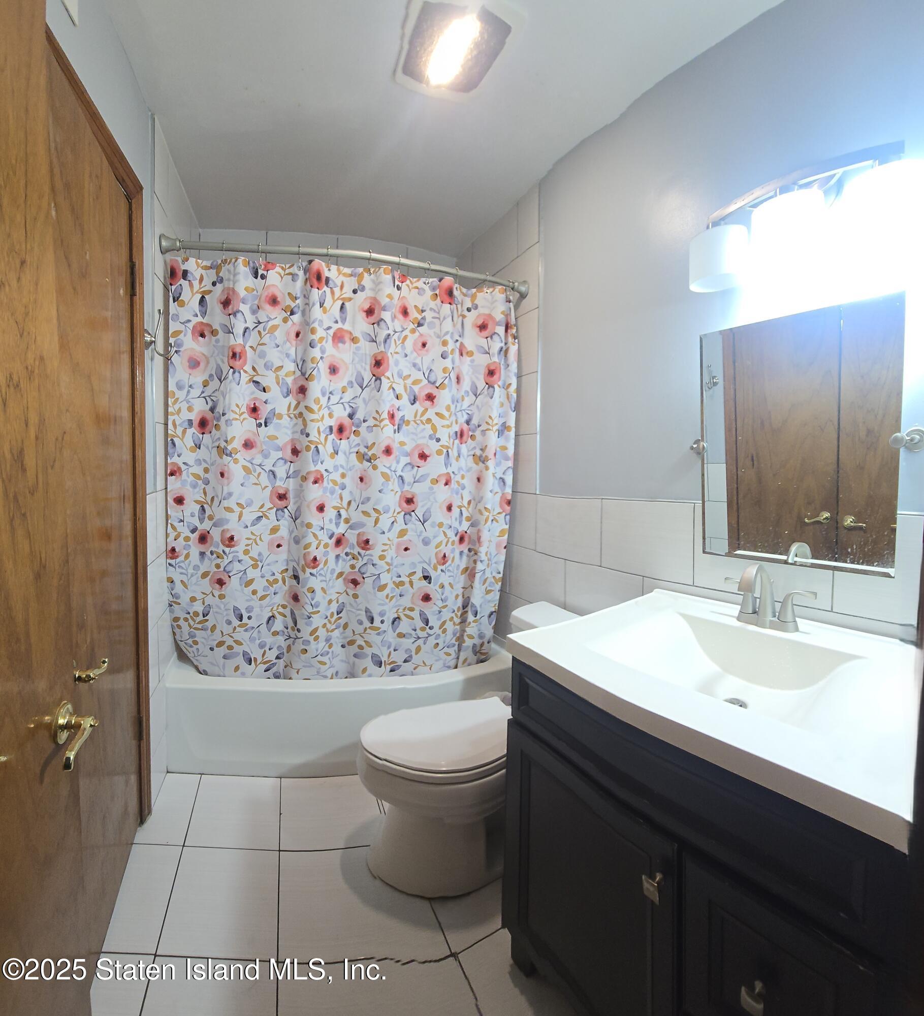 243 Pond Way A, Staten Island, NY, 10303 image 12