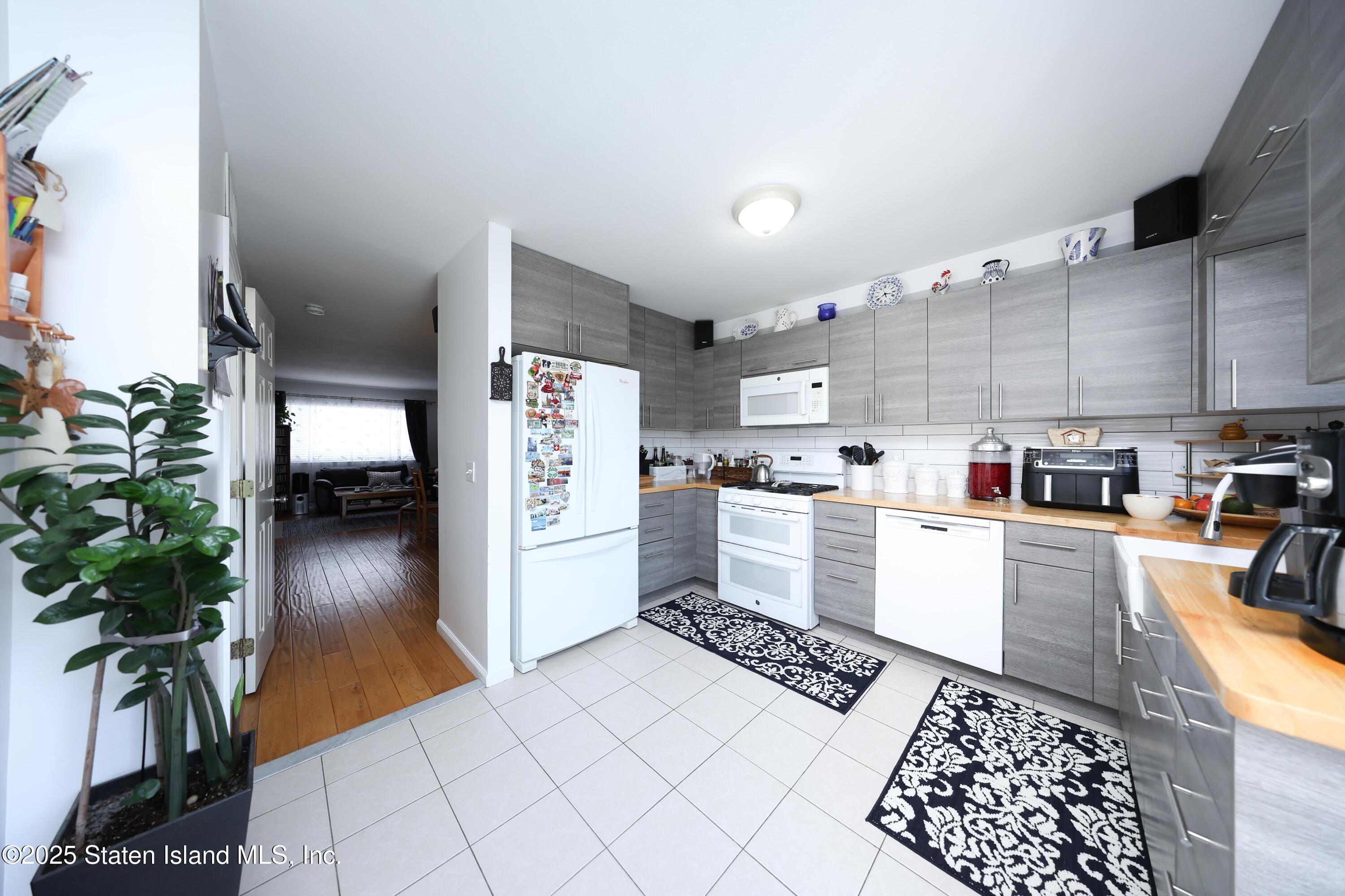 66 Seagate Court, Staten Island, NY, 10305 image 9