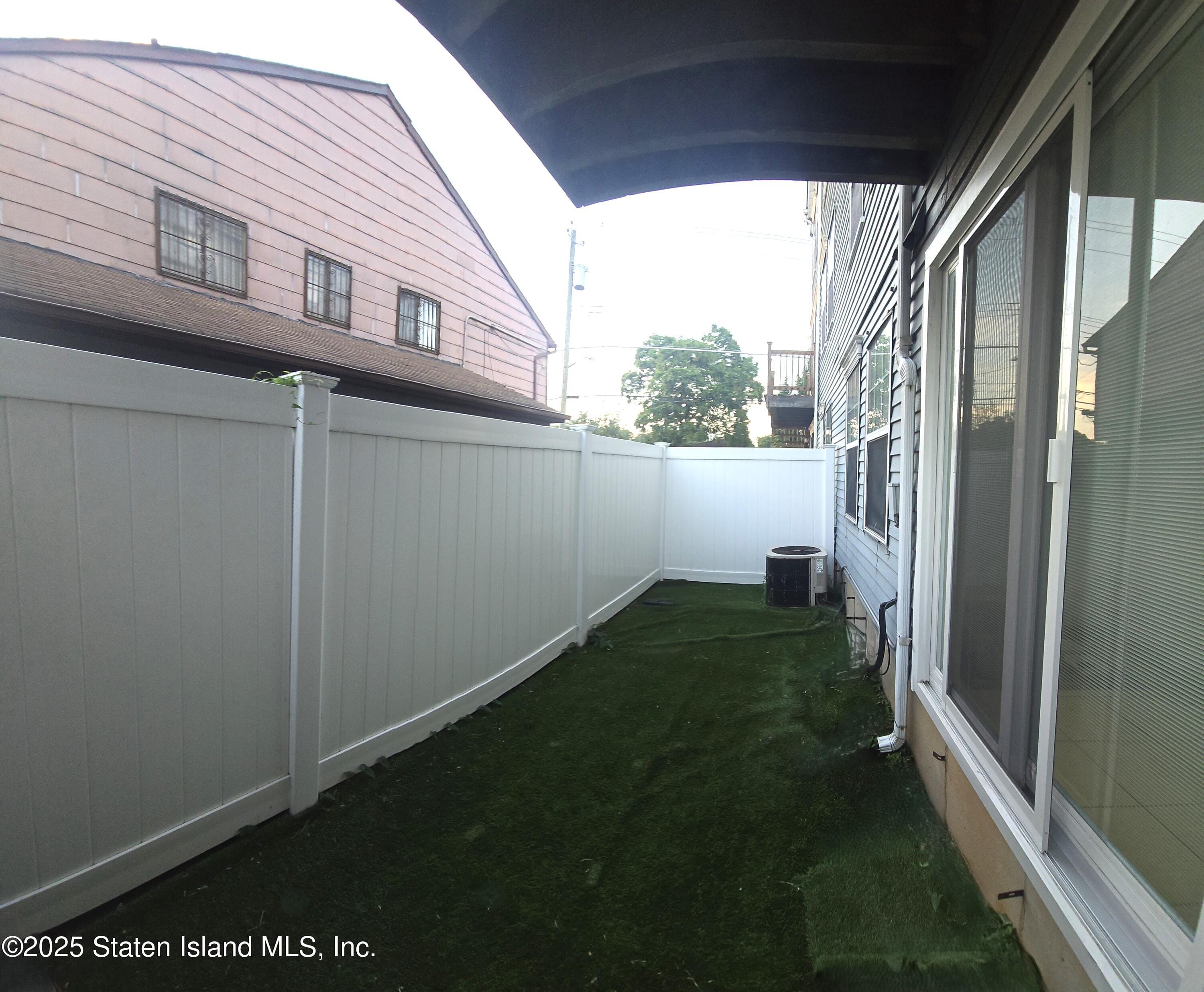 243 Pond Way A, Staten Island, NY, 10303 image 14