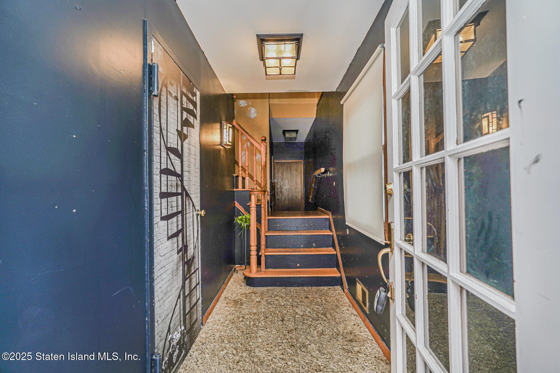 880 Sinclair Avenue Image 4