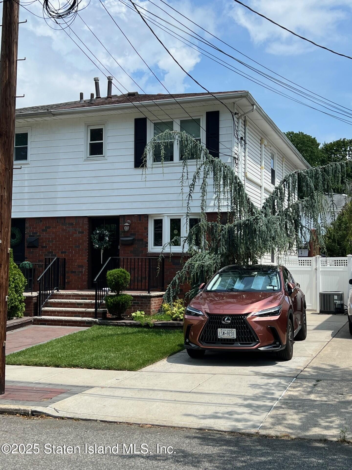 87 Vincent Avenue Image 1