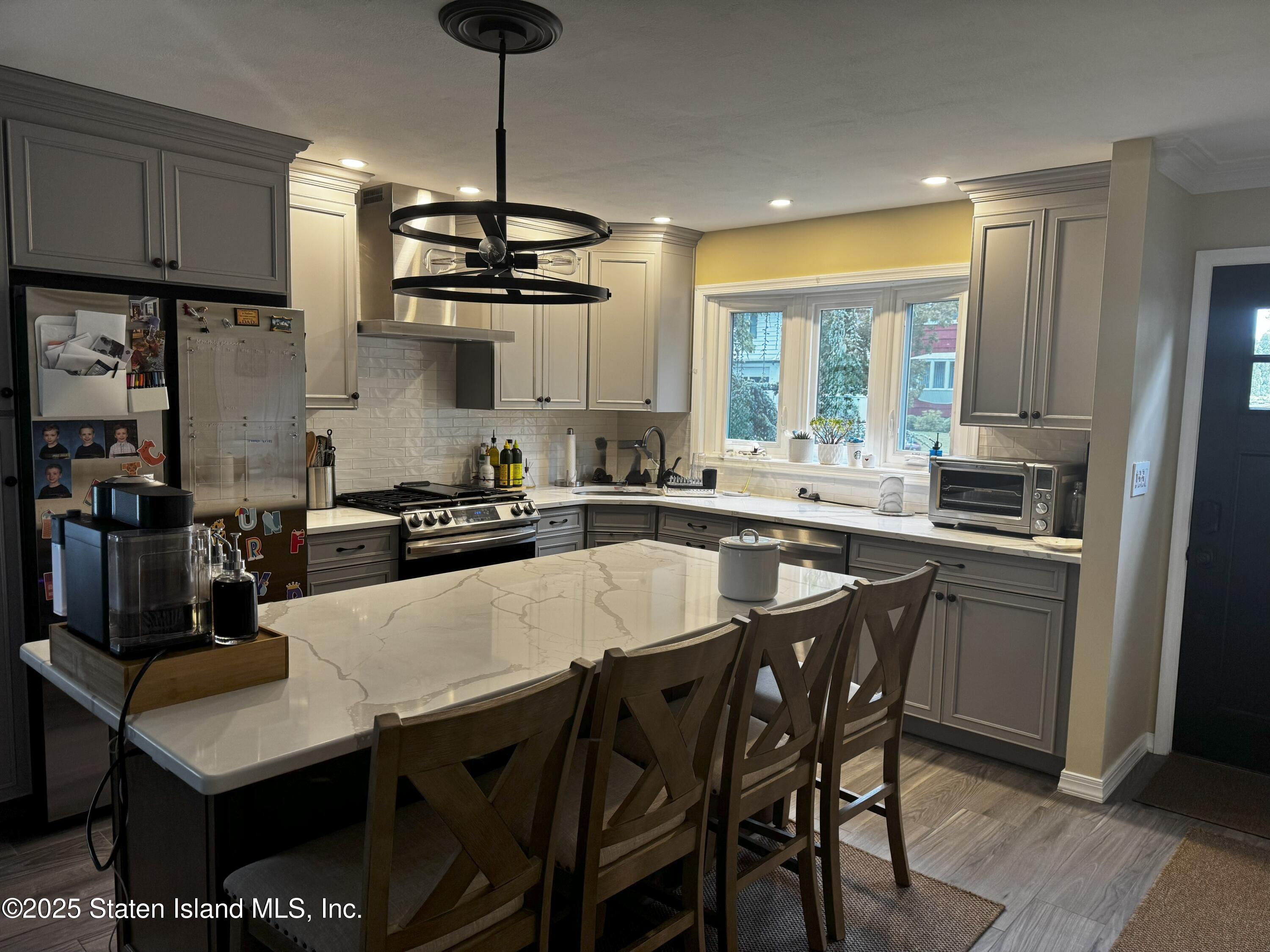 87 Vincent Avenue Image 4