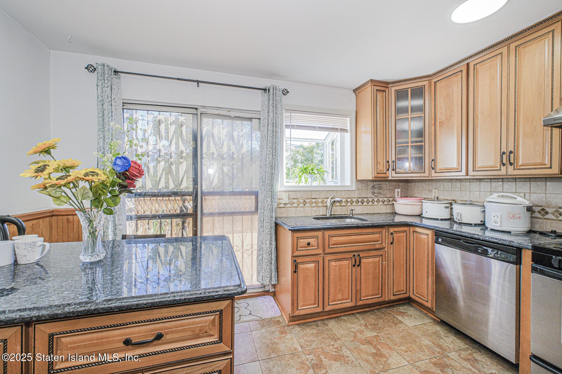 119 Skyline Drive, Staten Island, NY, 10304 image 11