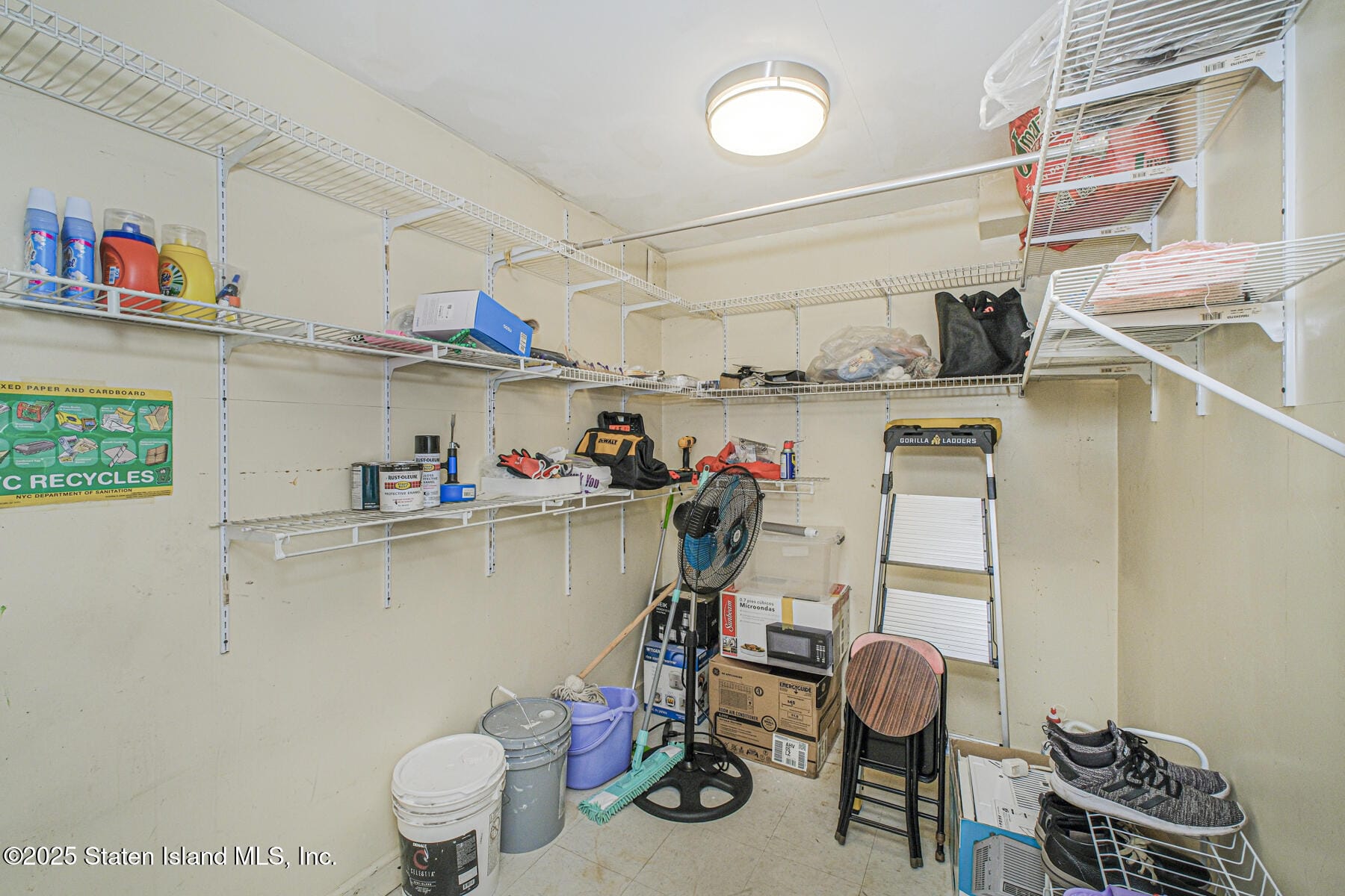 119 Skyline Drive, Staten Island, NY, 10304 image 16